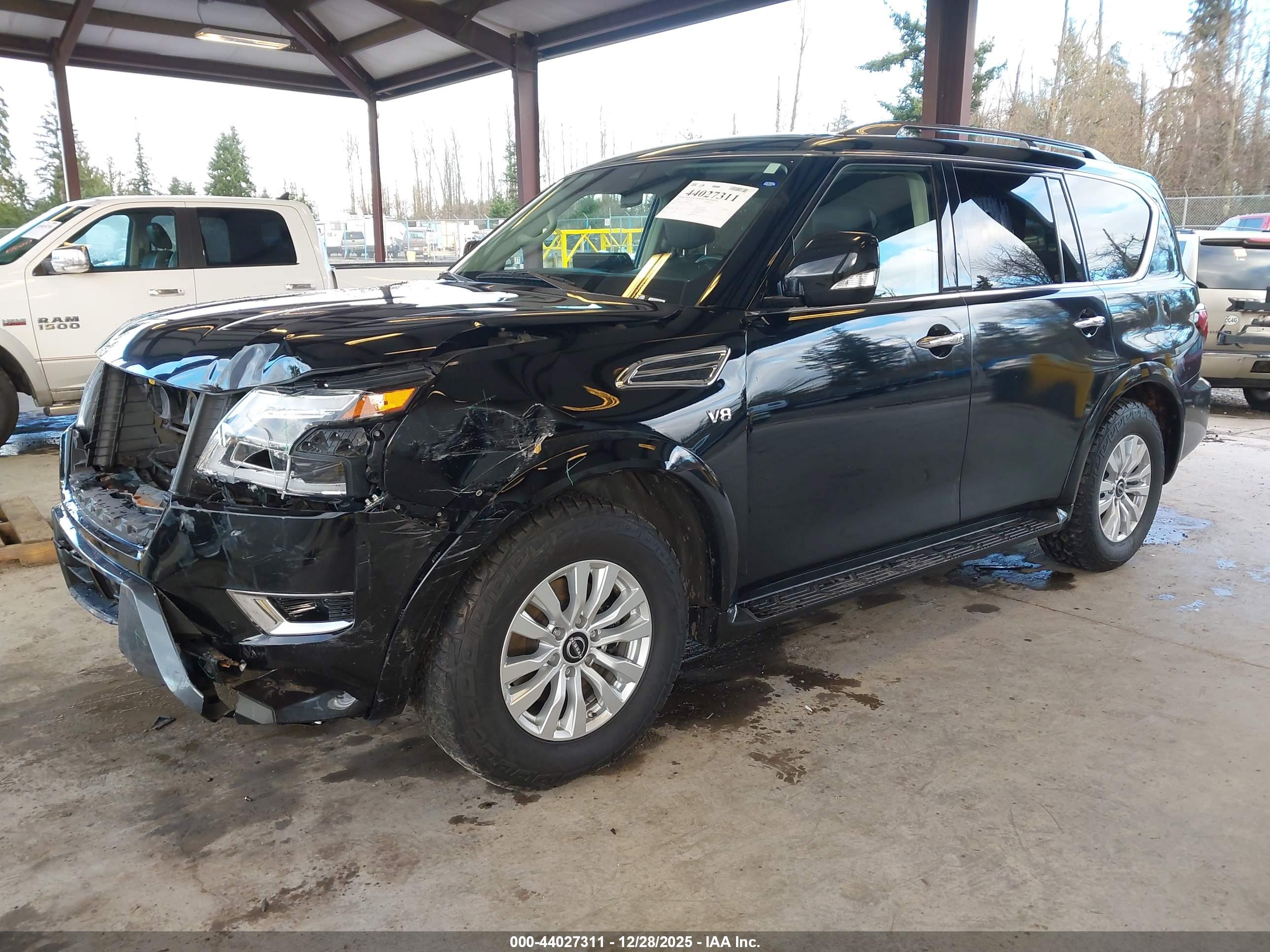 NISSAN ARMADA image 2