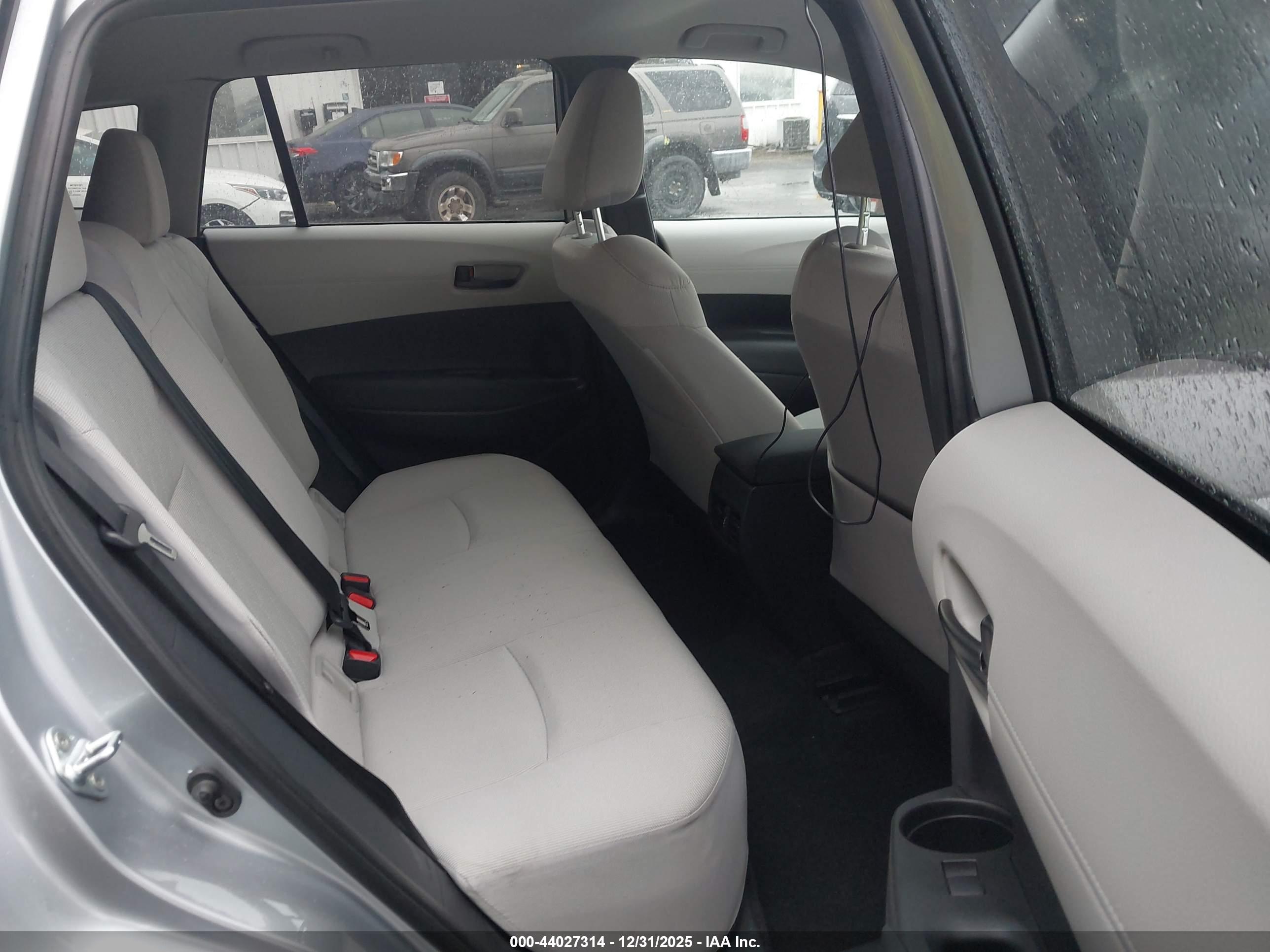 TOYOTA COROLLA image 8