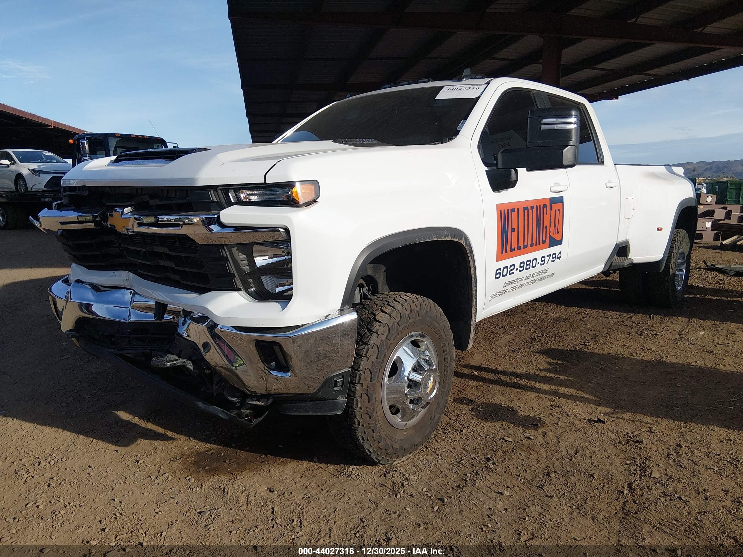 CHEVROLET SILVERADO image 2