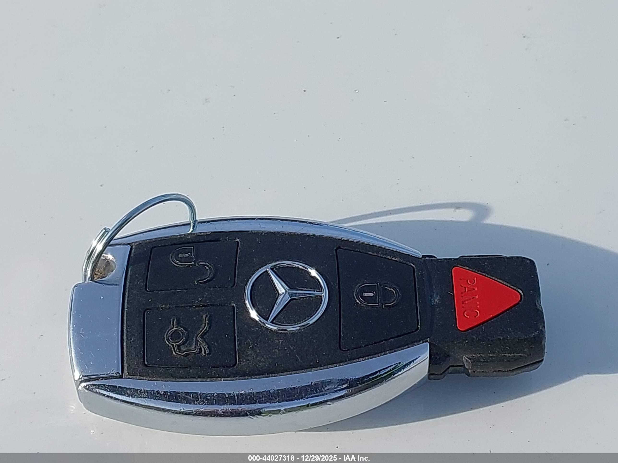 MERCEDES-BENZ CLA image 11