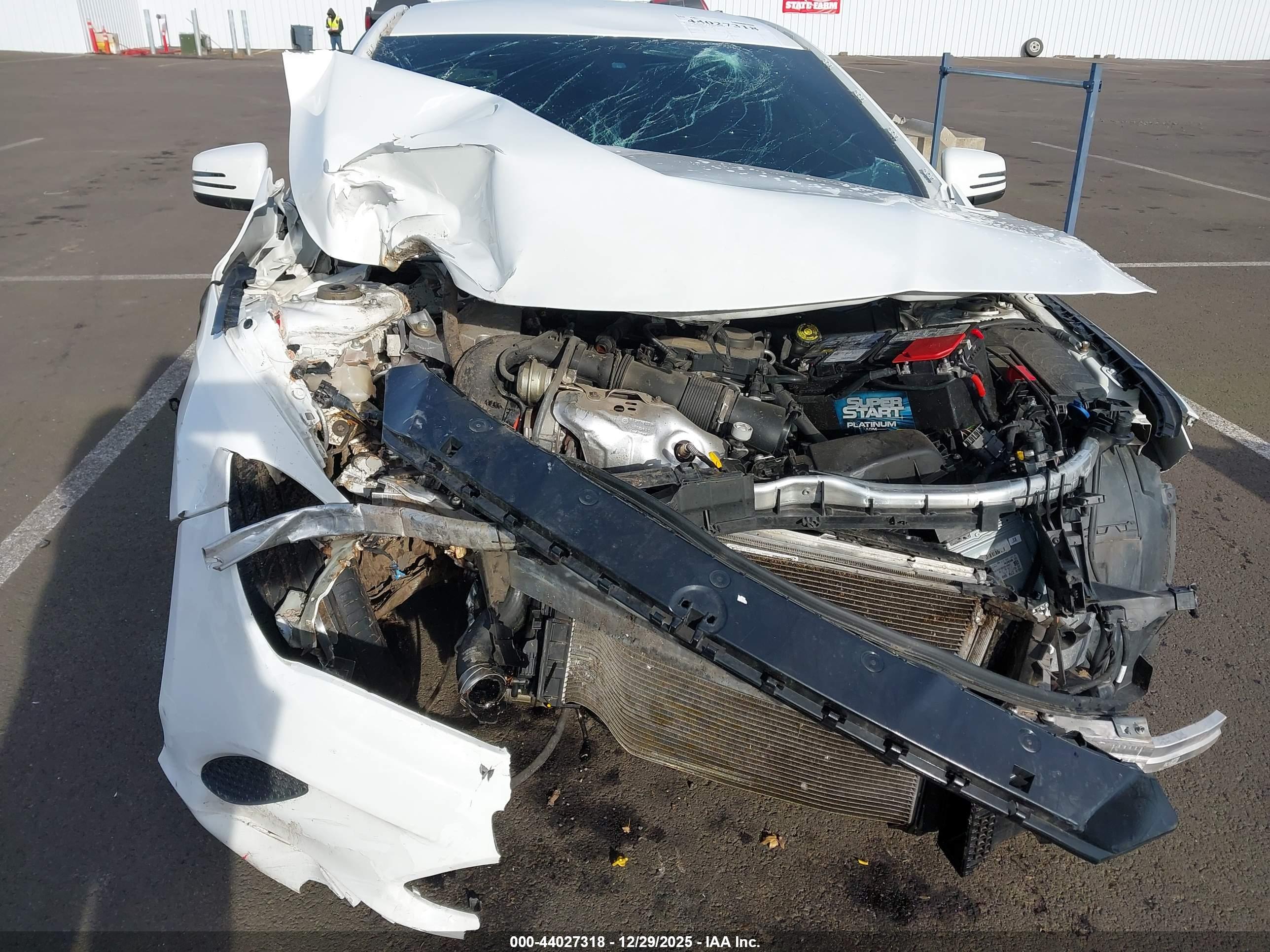 MERCEDES-BENZ CLA image 6