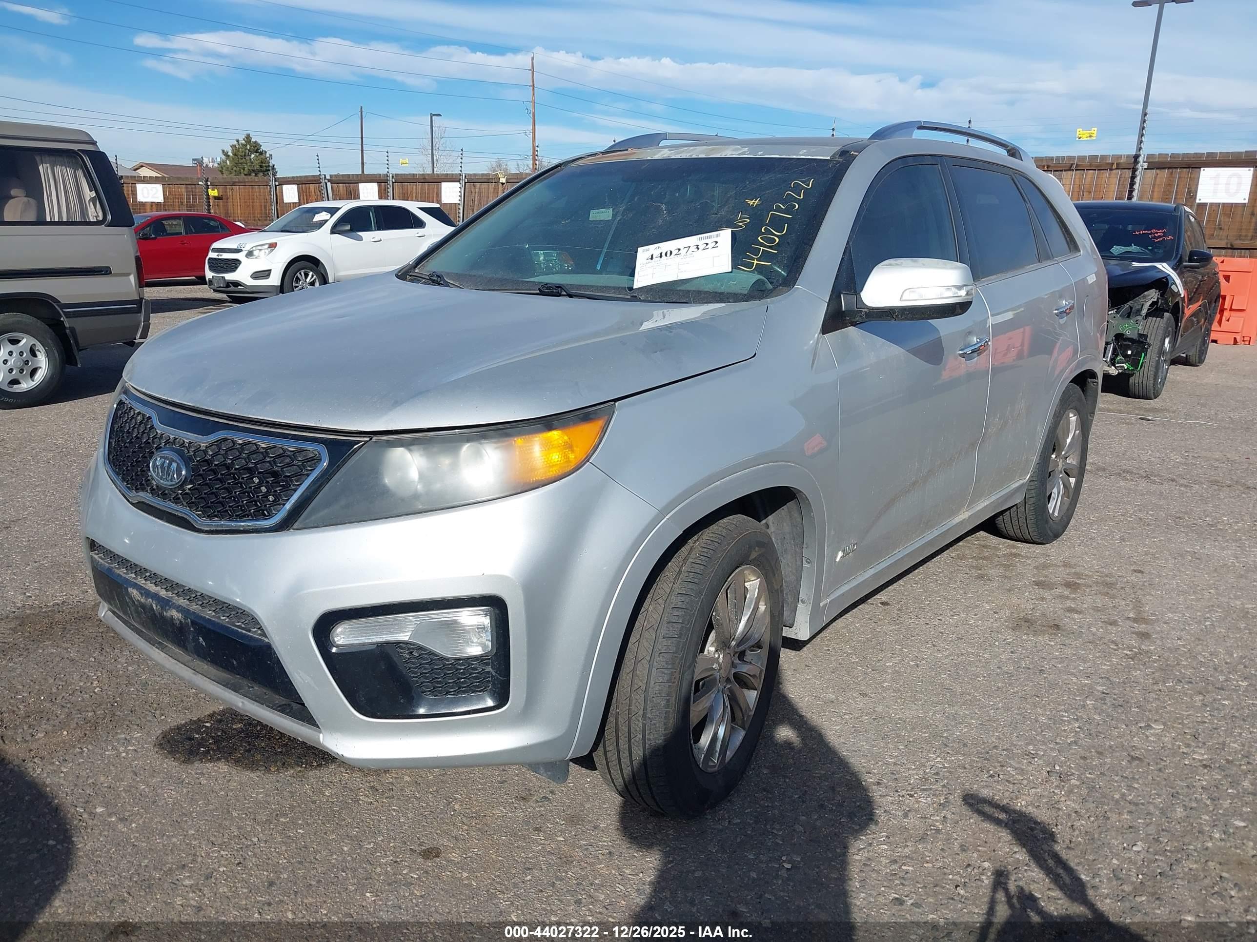KIA SORENTO image 2