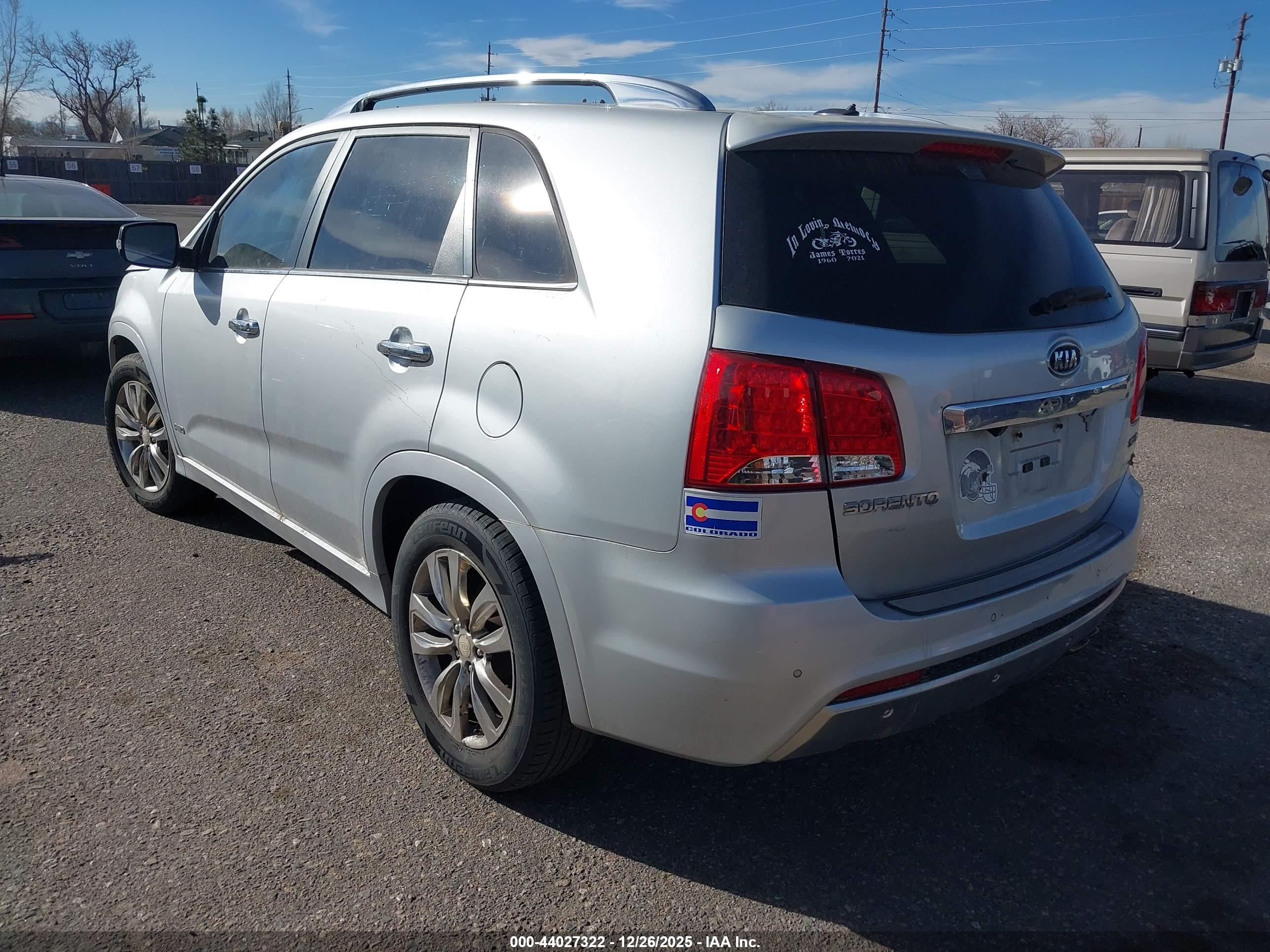 KIA SORENTO image 3