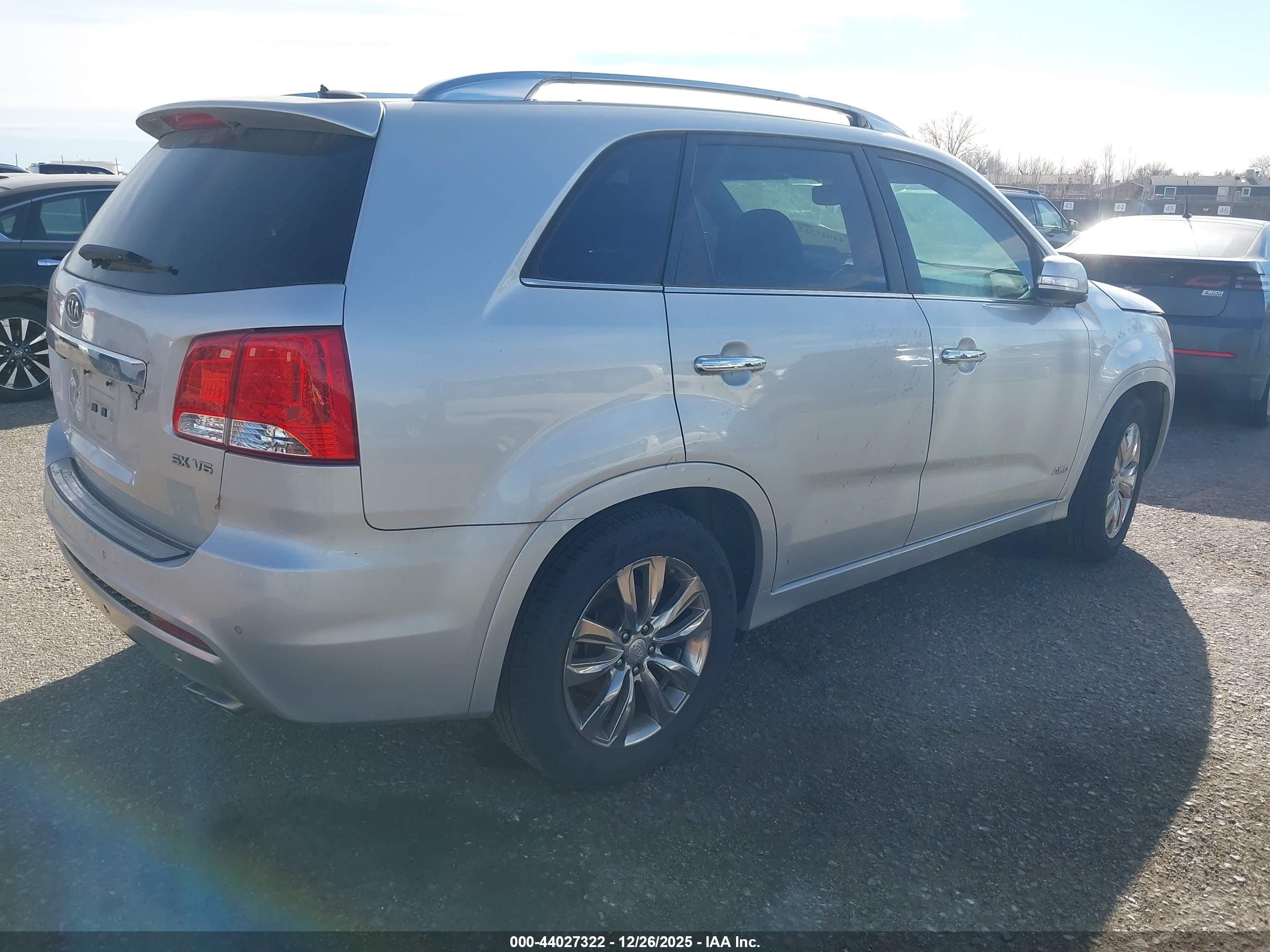 KIA SORENTO image 4