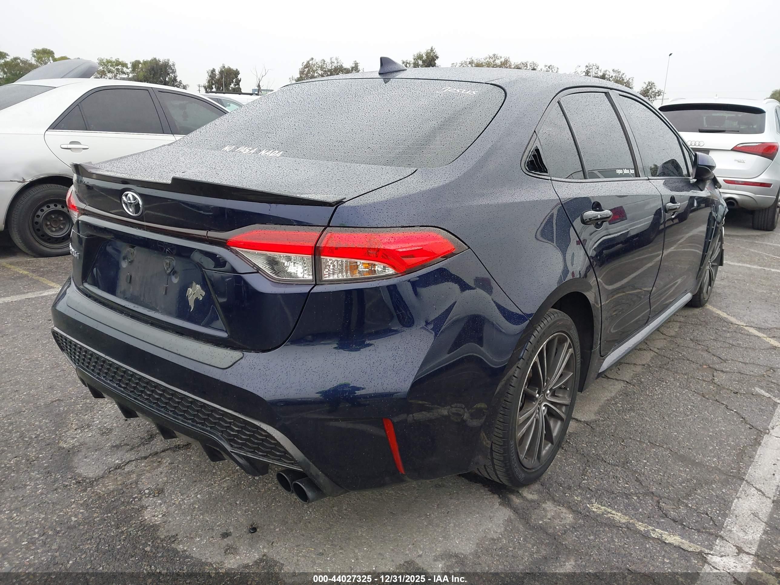 TOYOTA COROLLA image 4