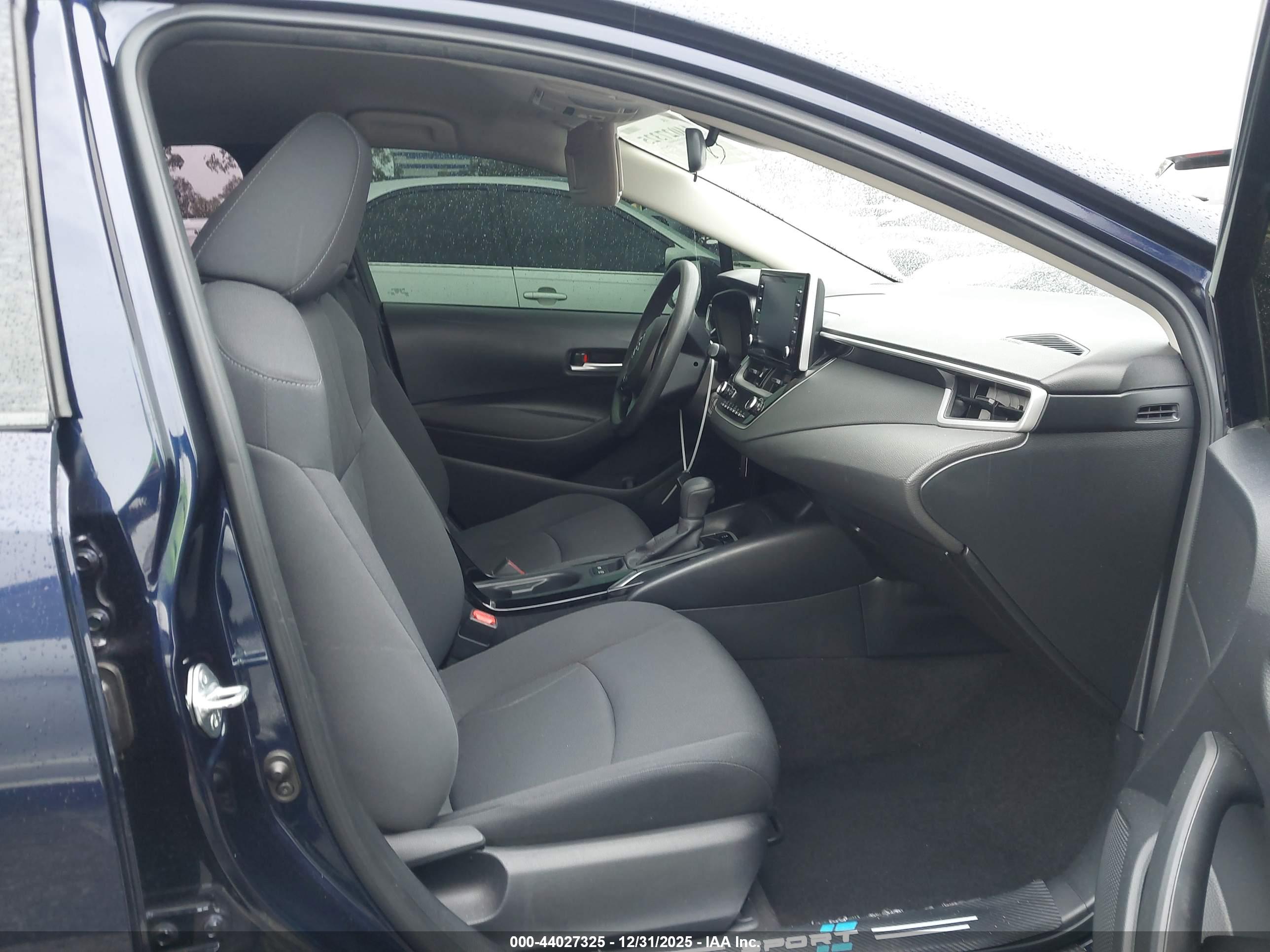 TOYOTA COROLLA image 5