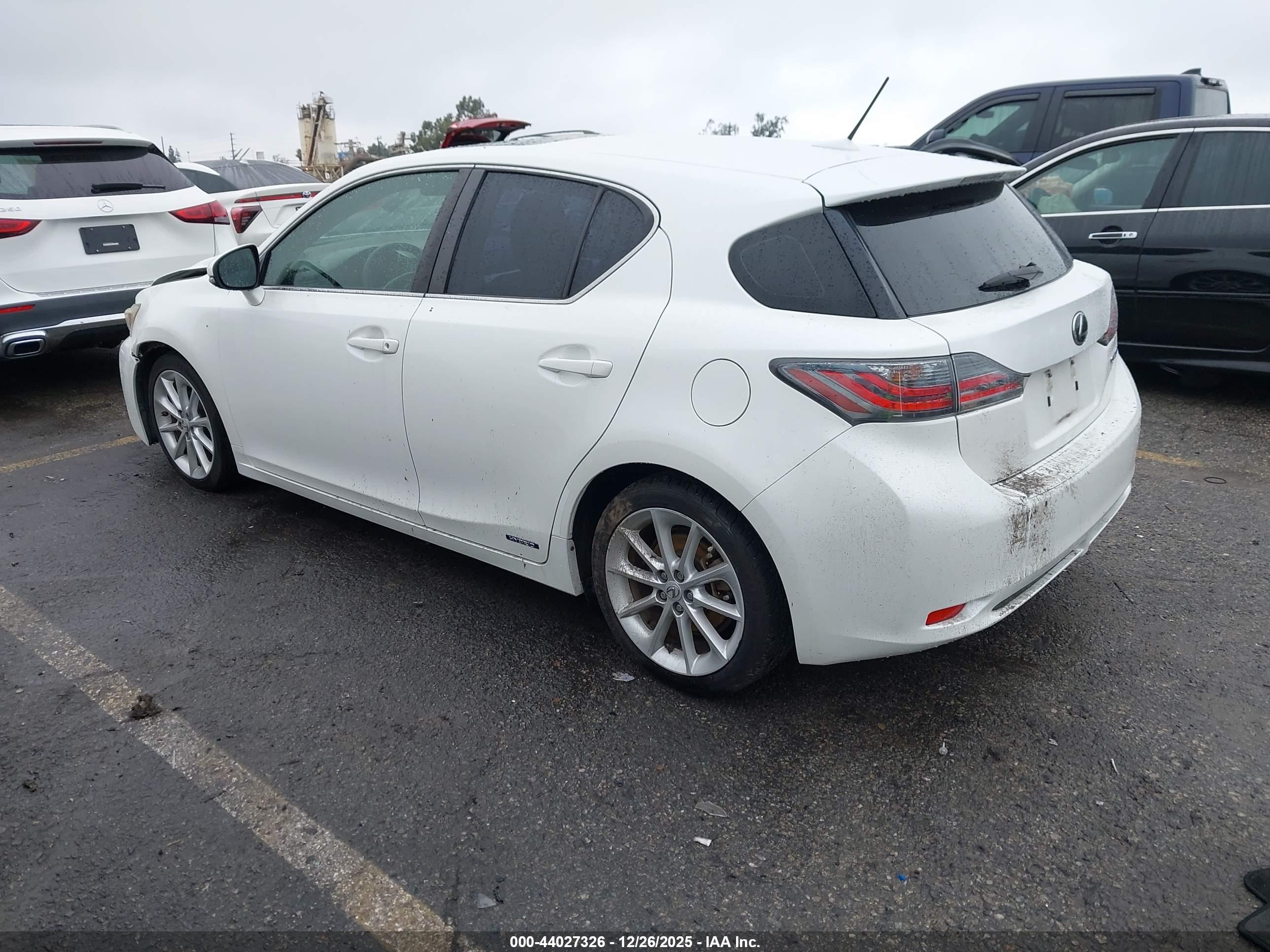 LEXUS CT image 3