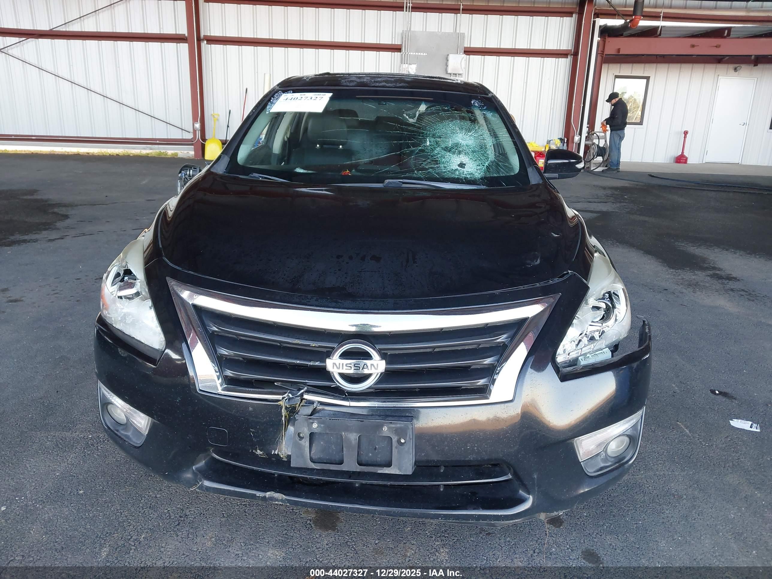 NISSAN ALTIMA image 6