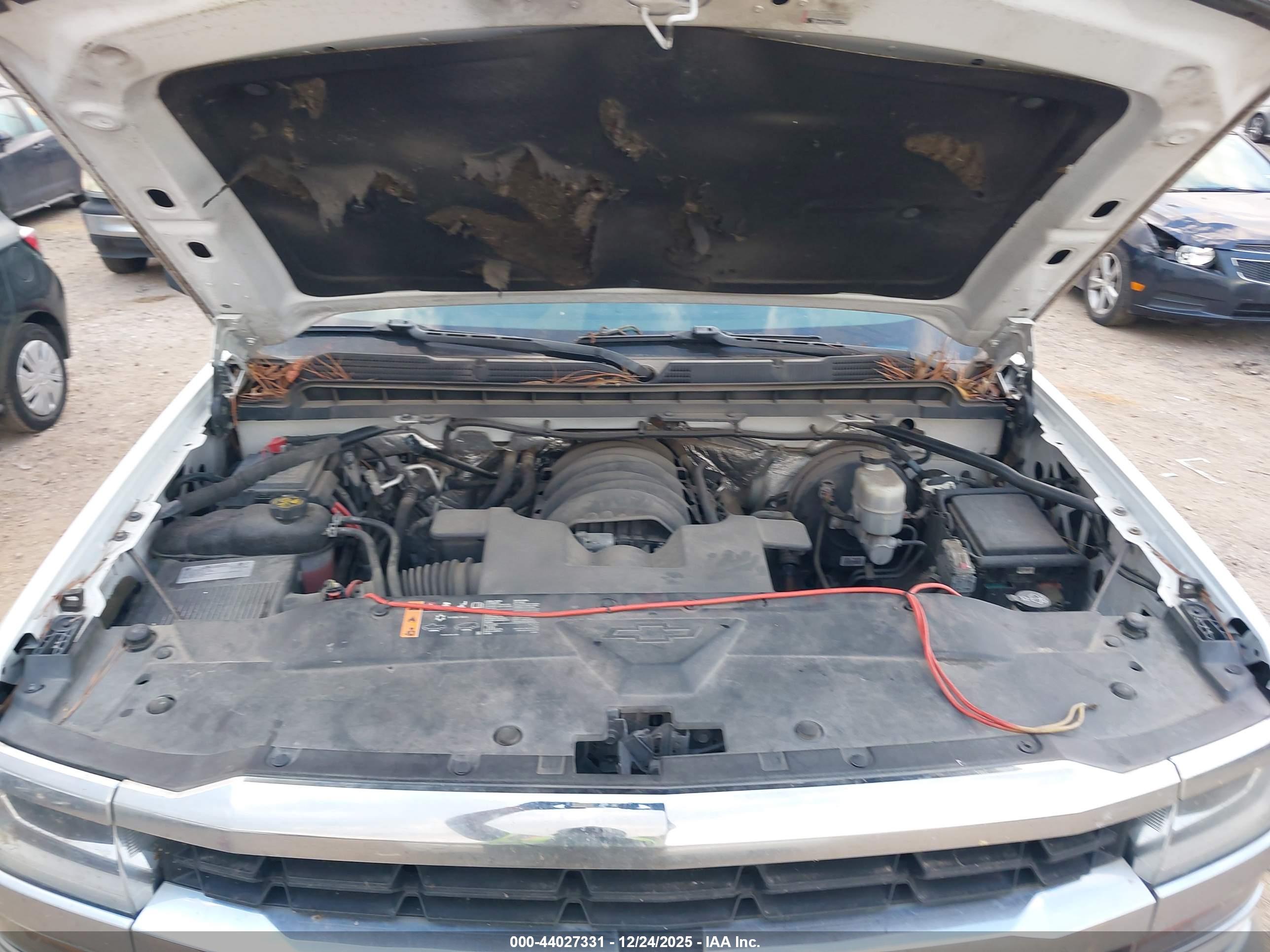 CHEVROLET SILVERADO image 10