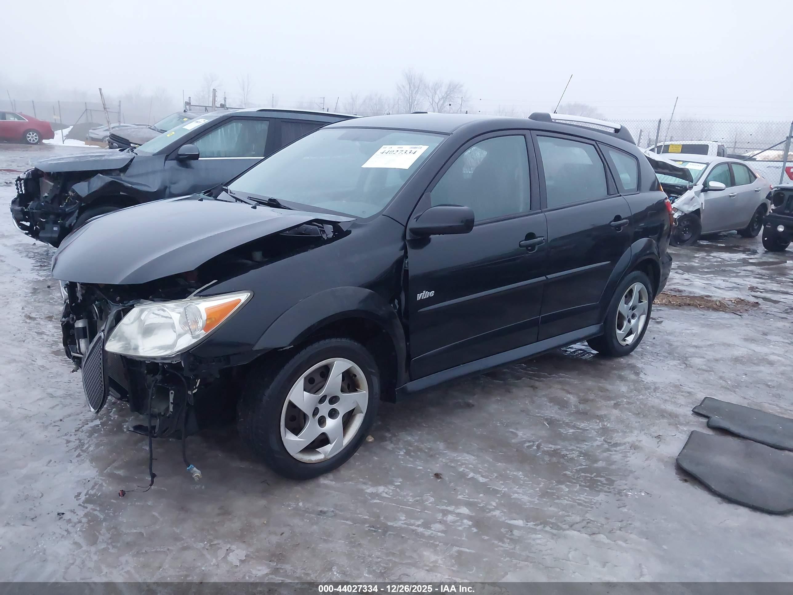 PONTIAC VIBE image 2