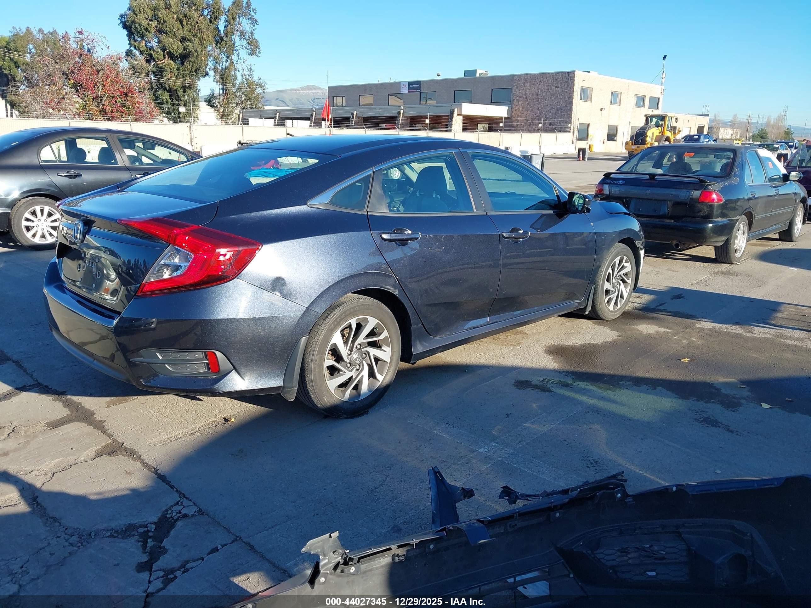 HONDA CIVIC image 4
