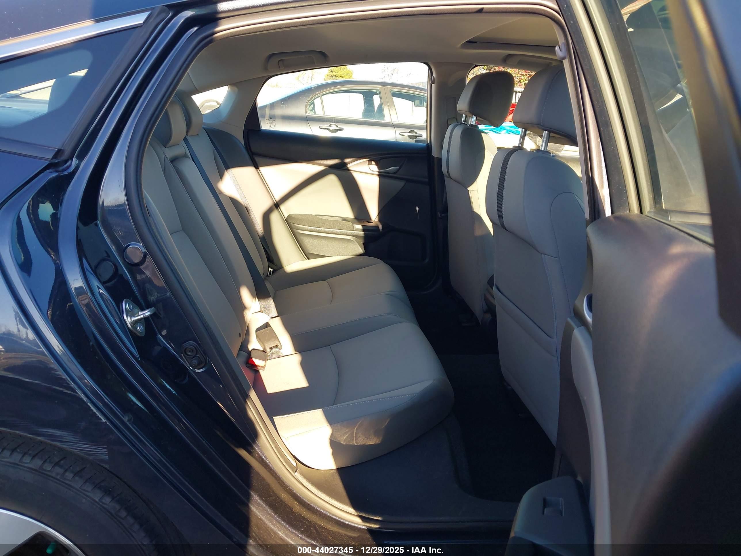 HONDA CIVIC image 8