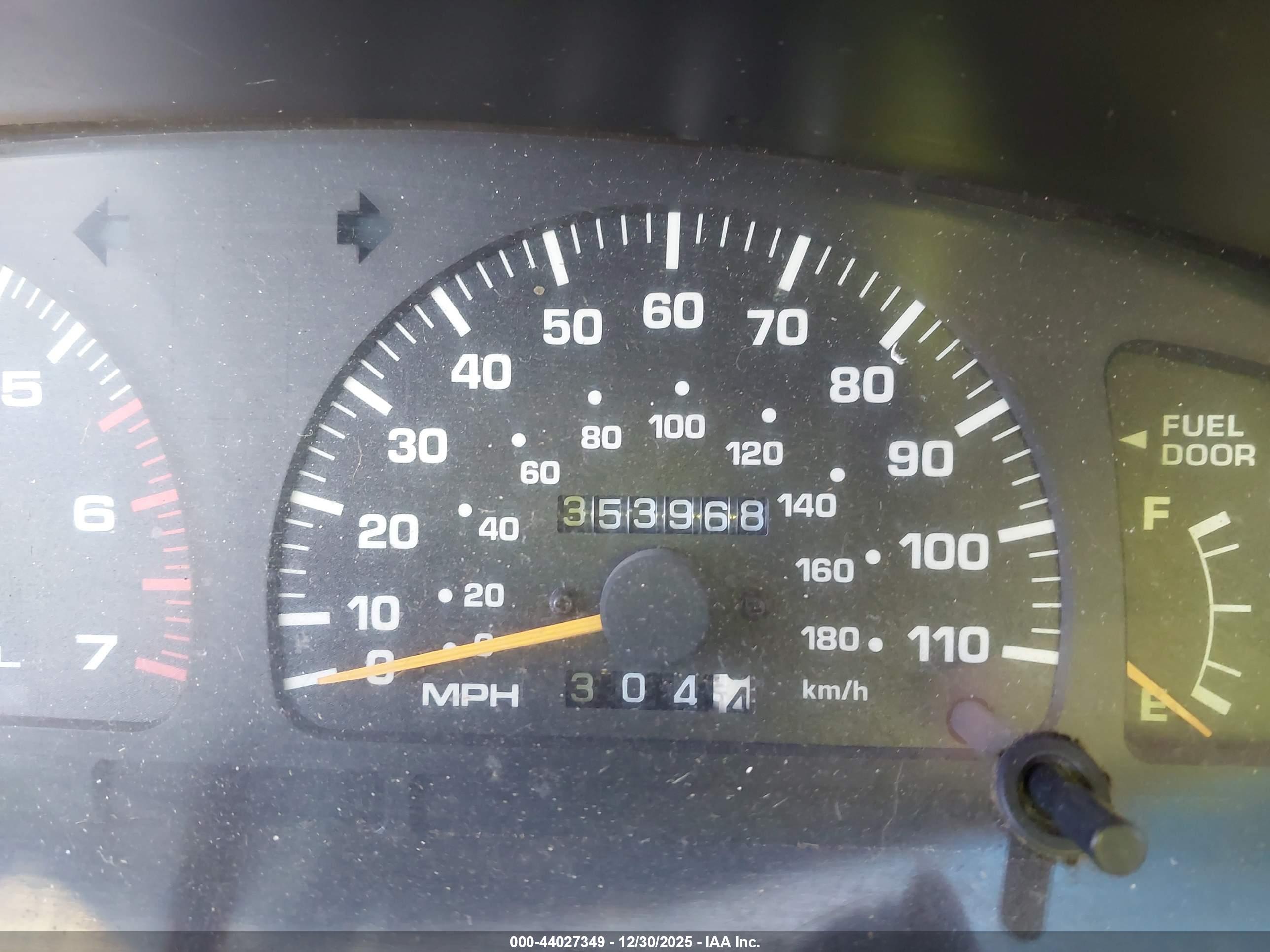 TOYOTA 4RUNNER image 7