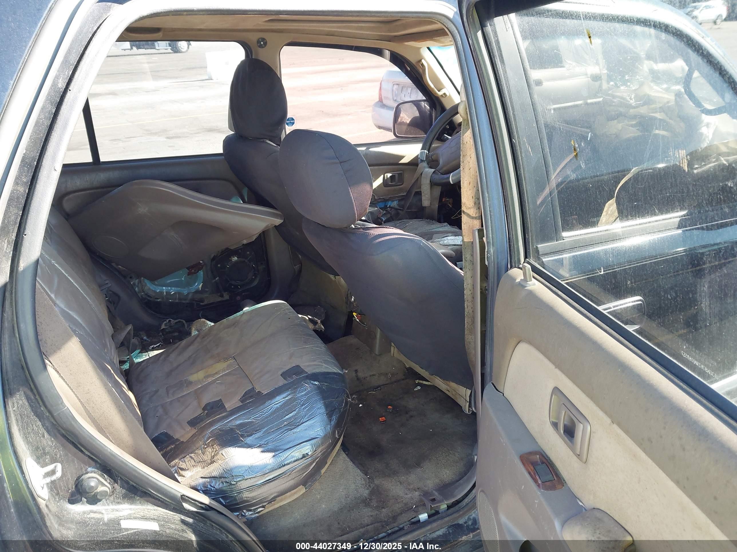 TOYOTA 4RUNNER image 8
