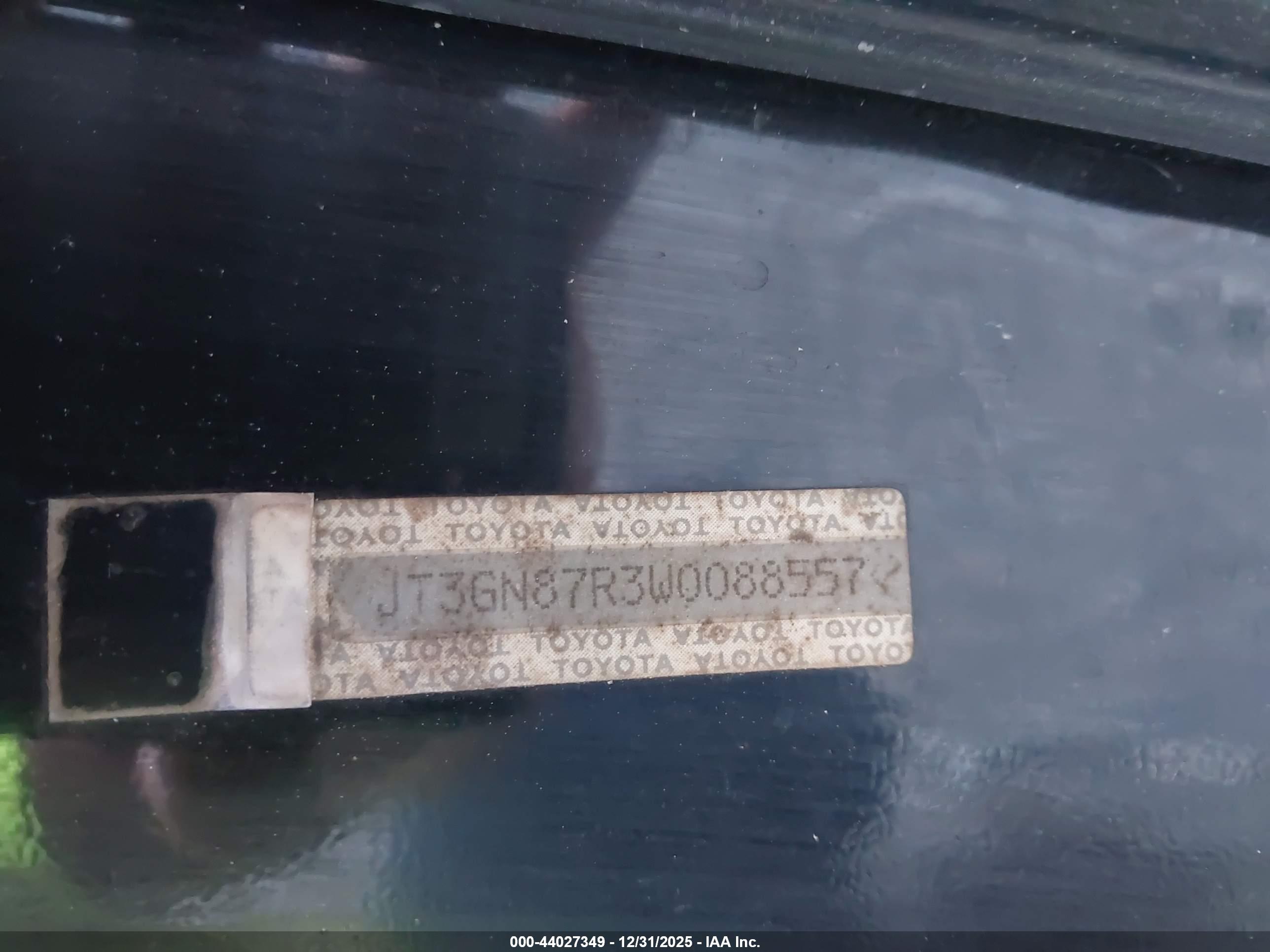 TOYOTA 4RUNNER image 9