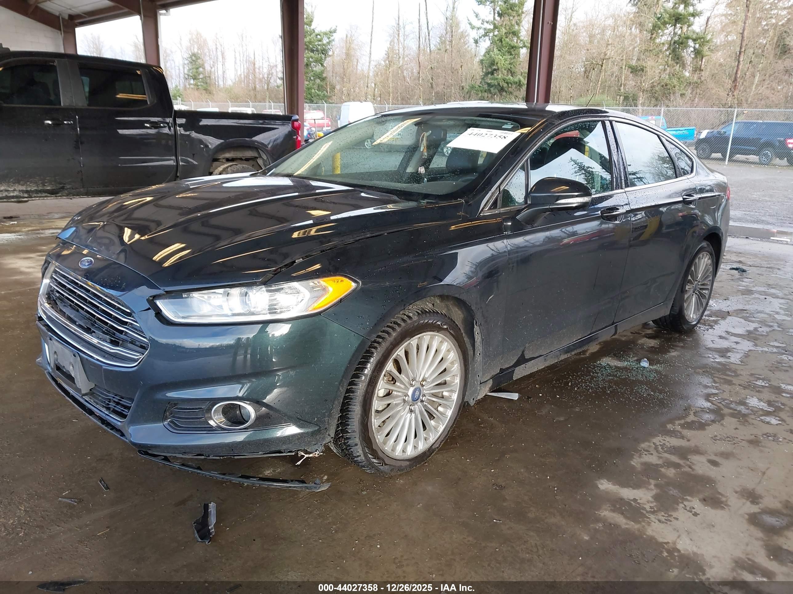FORD FUSION image 2