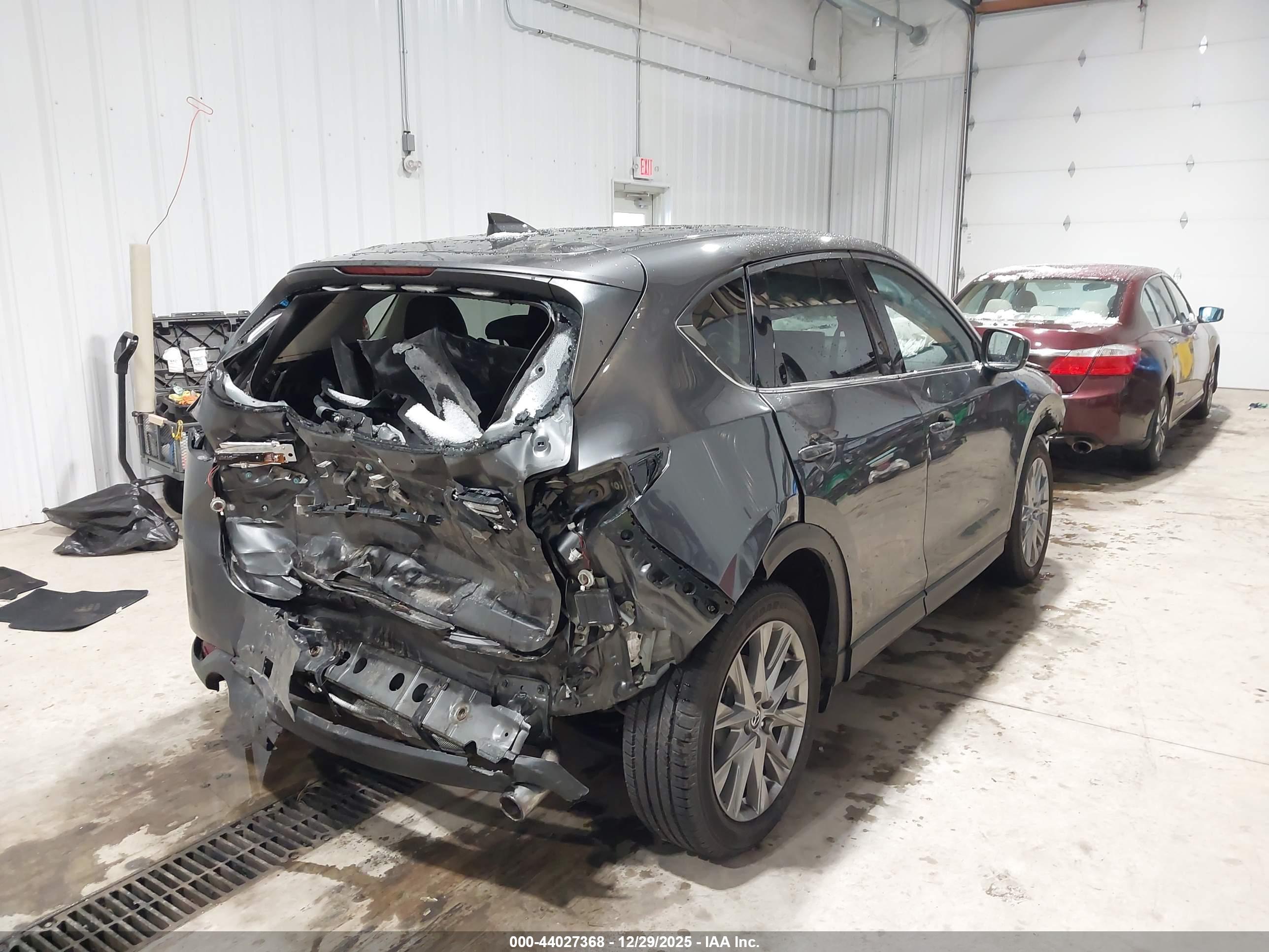 MAZDA CX-5 image 4