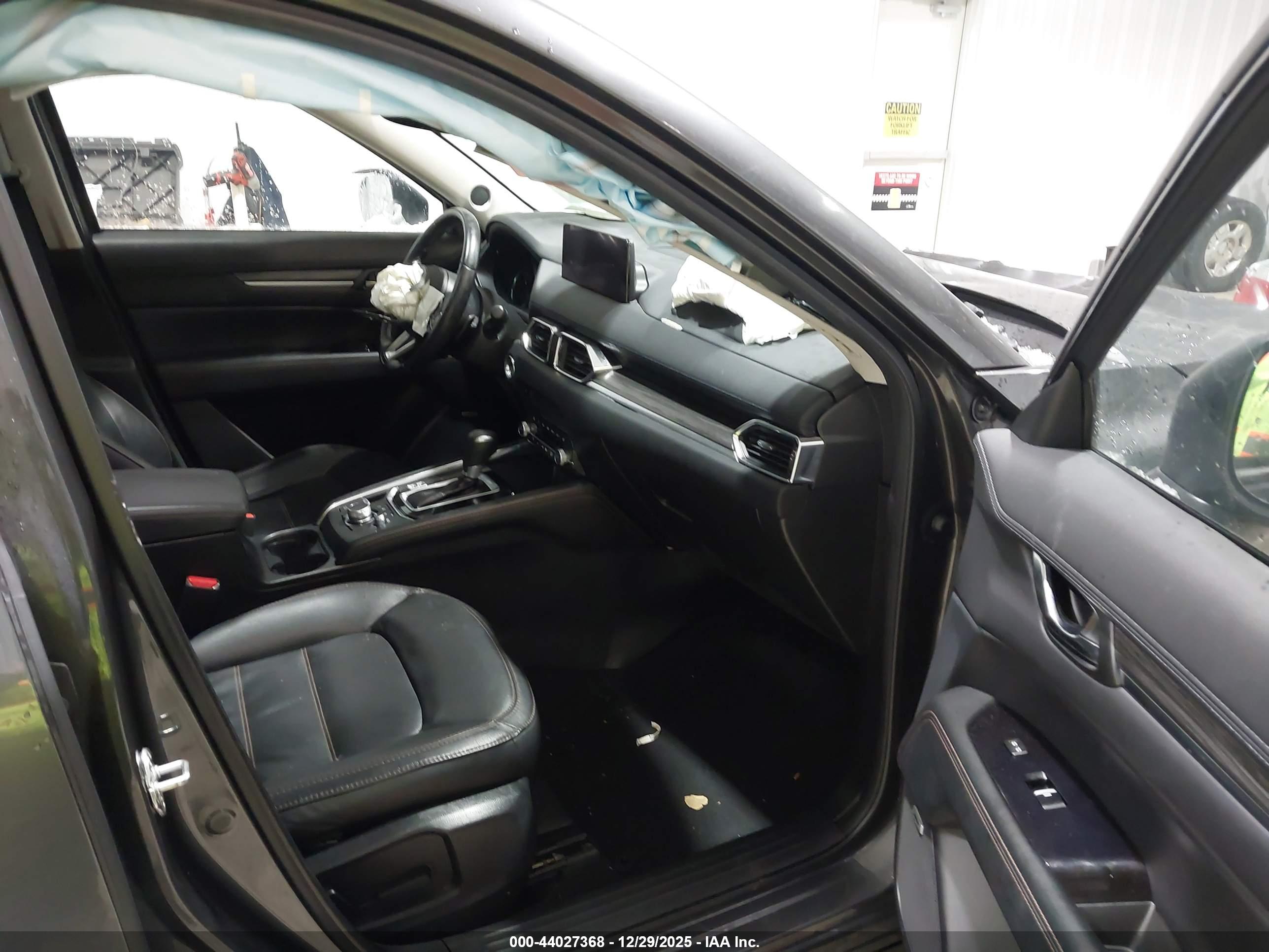 MAZDA CX-5 image 5