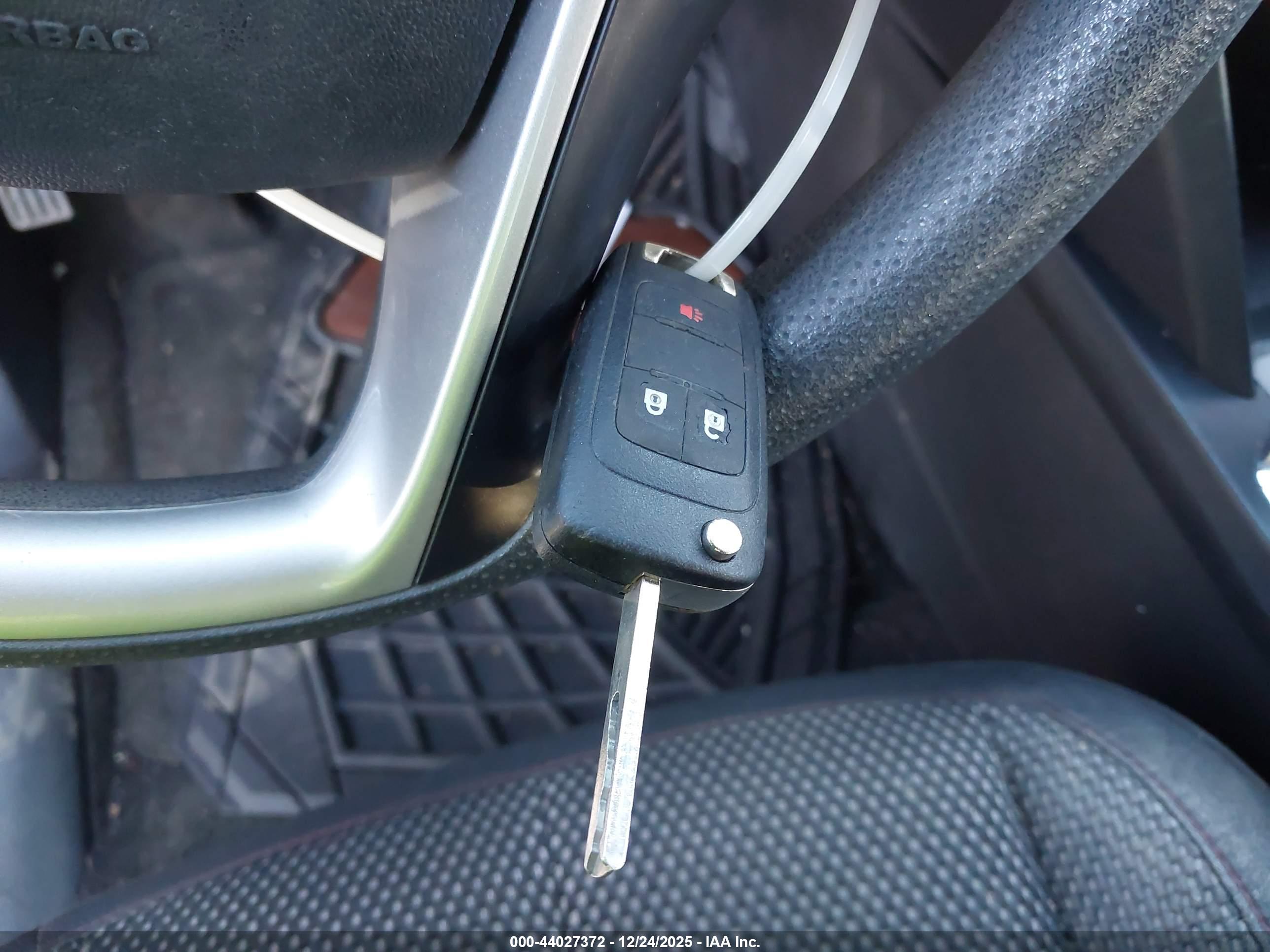 CHEVROLET EQUINOX image 11