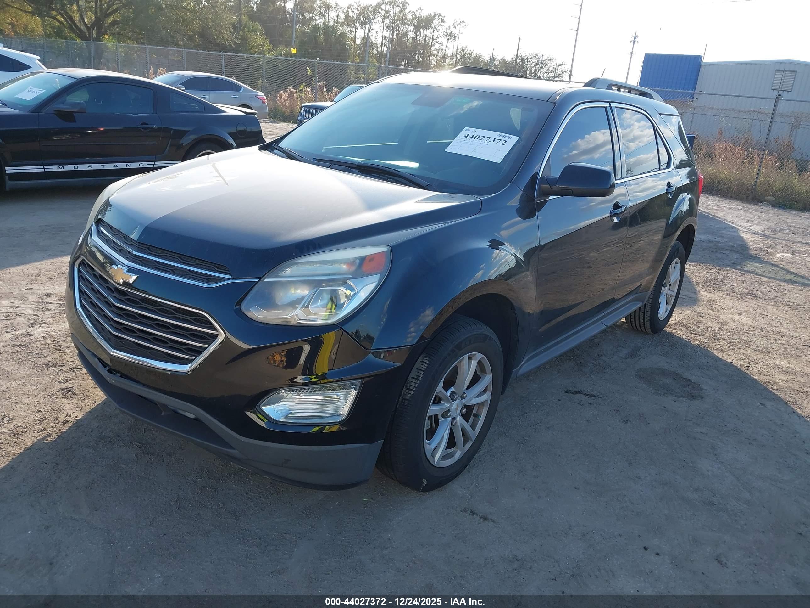 CHEVROLET EQUINOX image 2