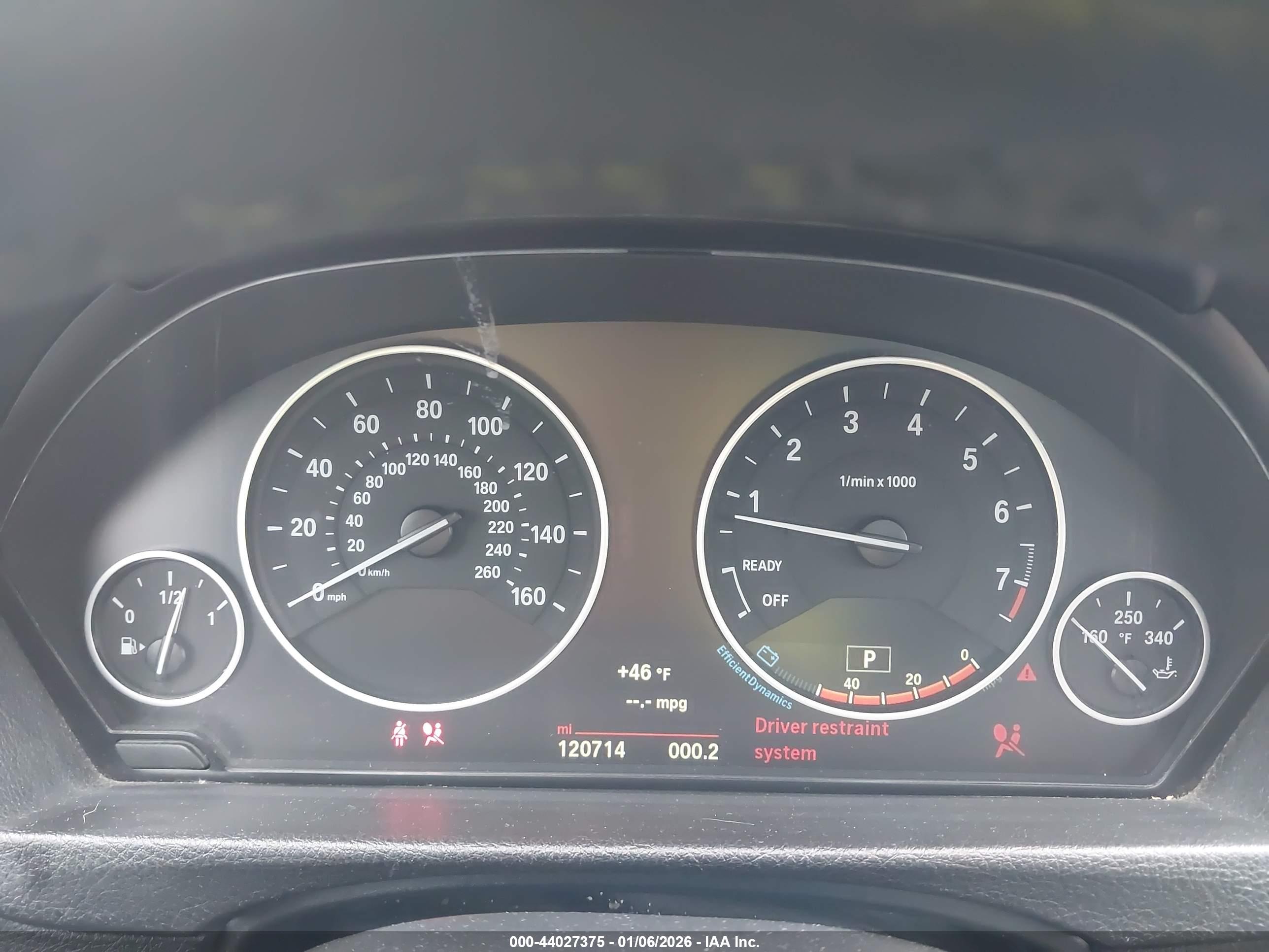 BMW 320I image 7