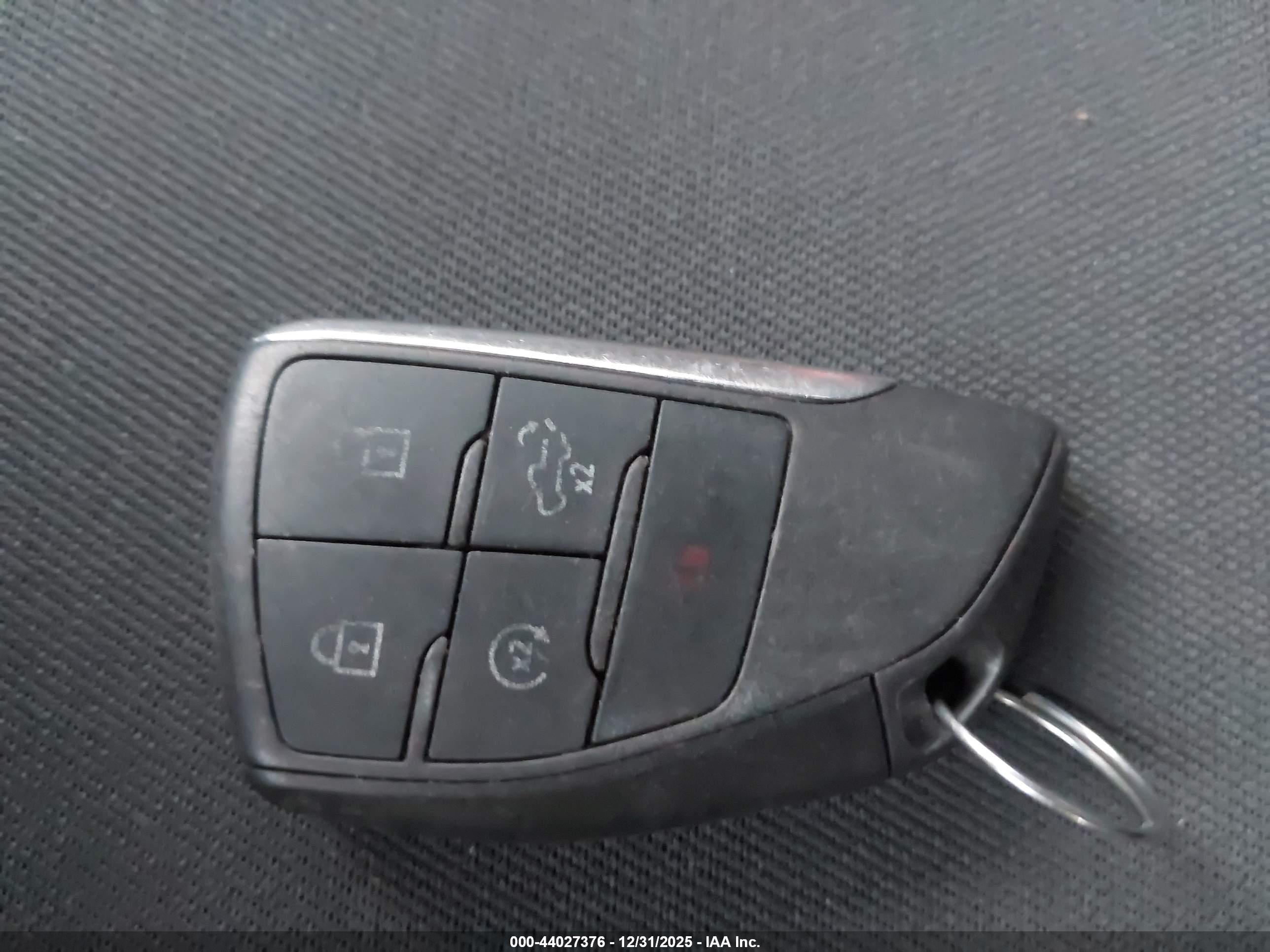 GMC SIERRA image 11