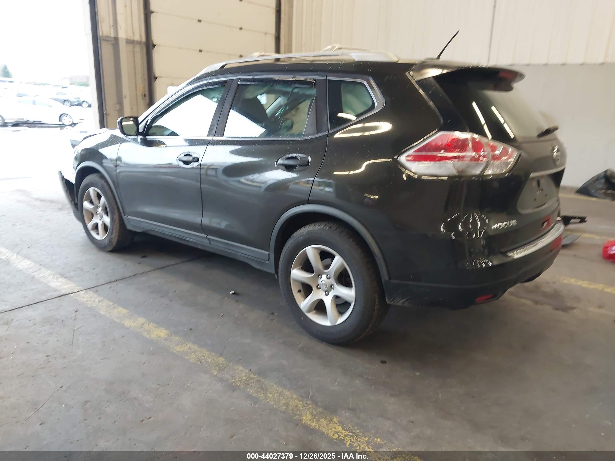 NISSAN ROGUE image 3
