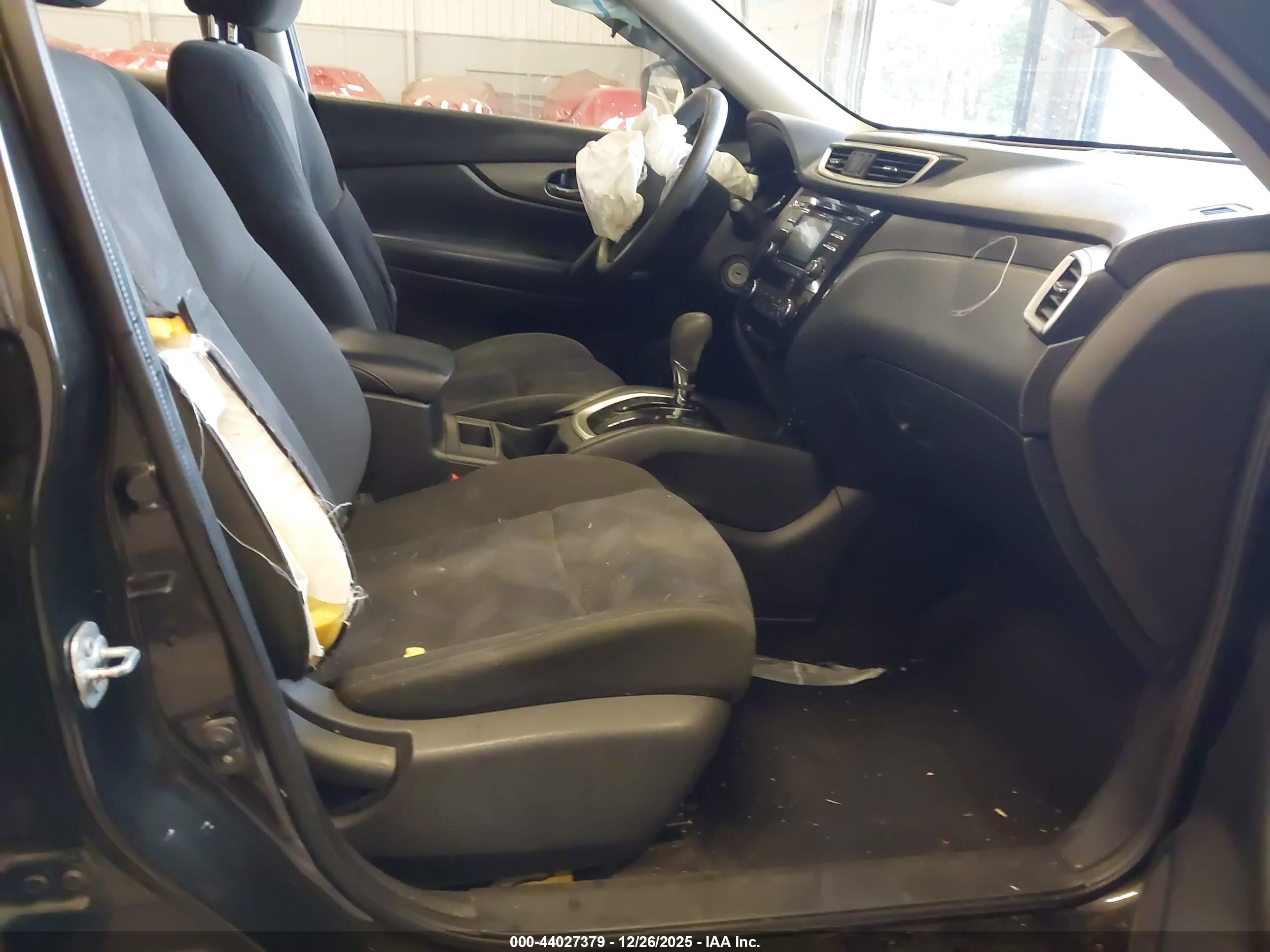 NISSAN ROGUE image 5