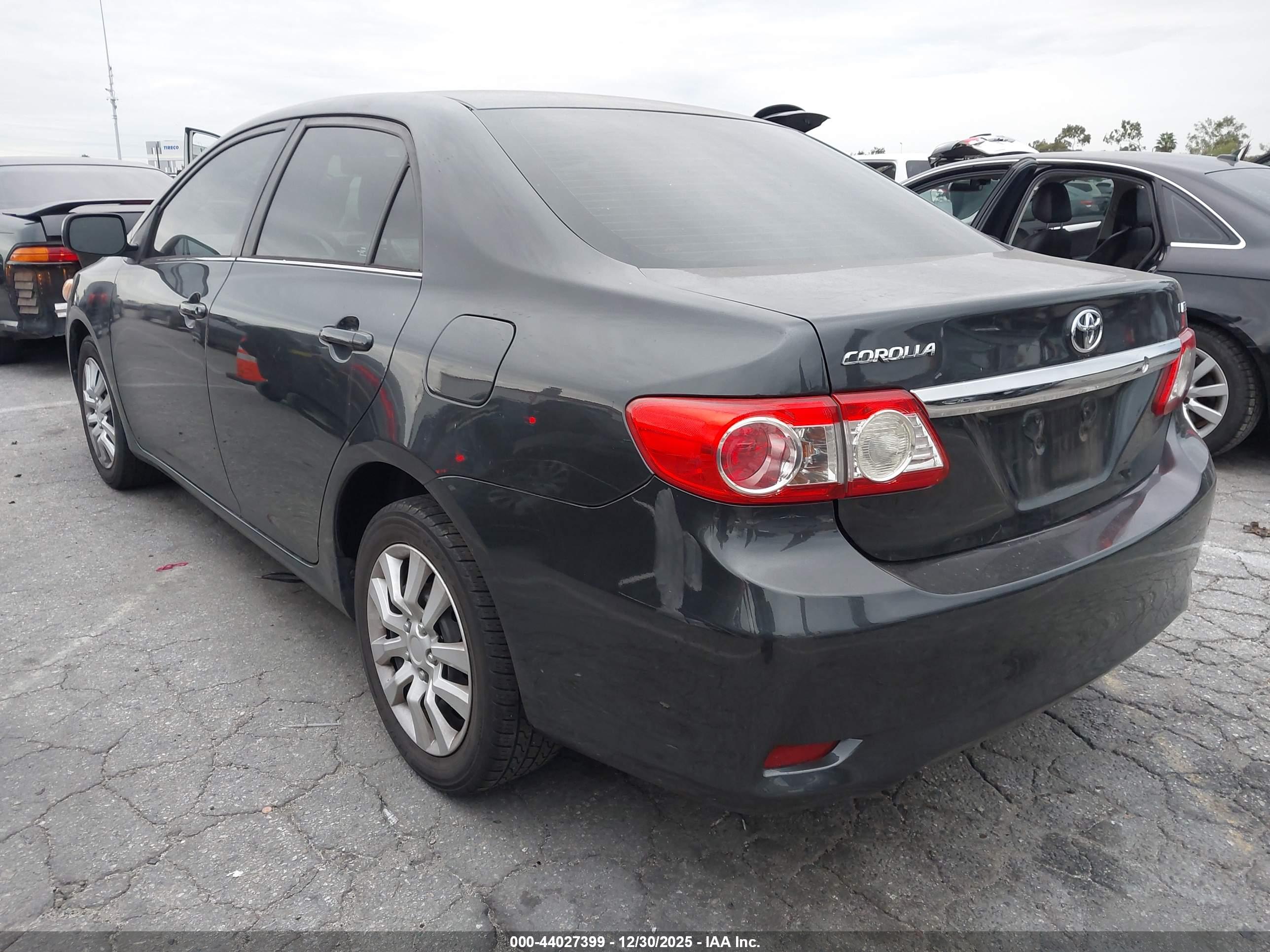 TOYOTA COROLLA image 3