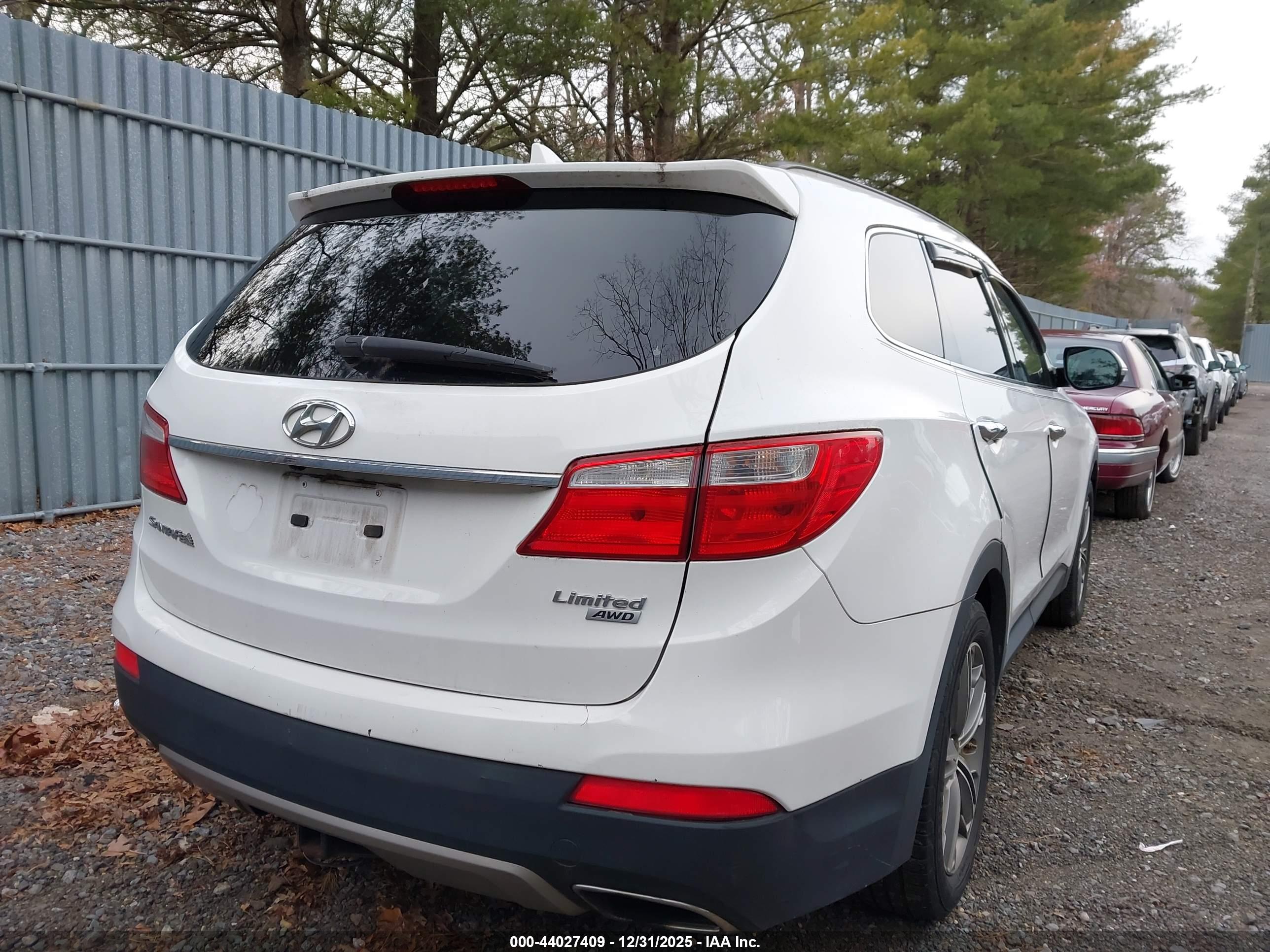 HYUNDAI SANTA image 4