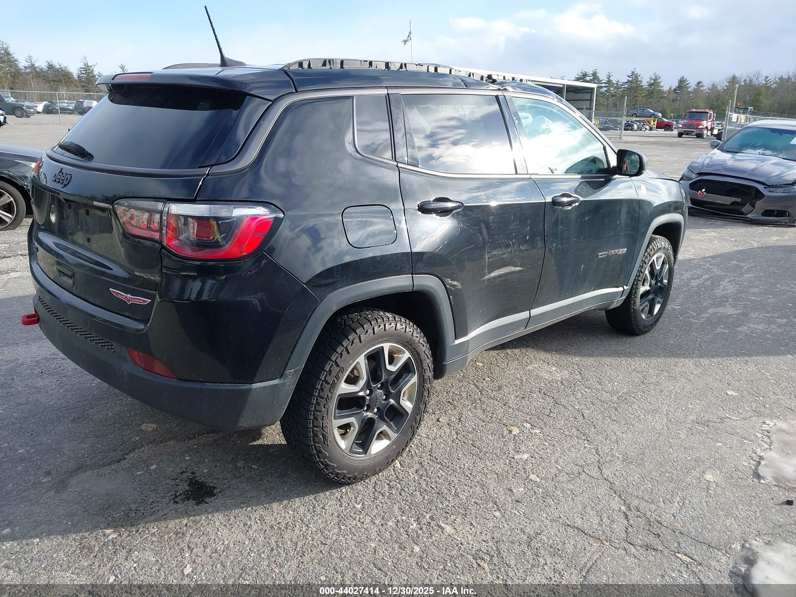 JEEP COMPASS image 4