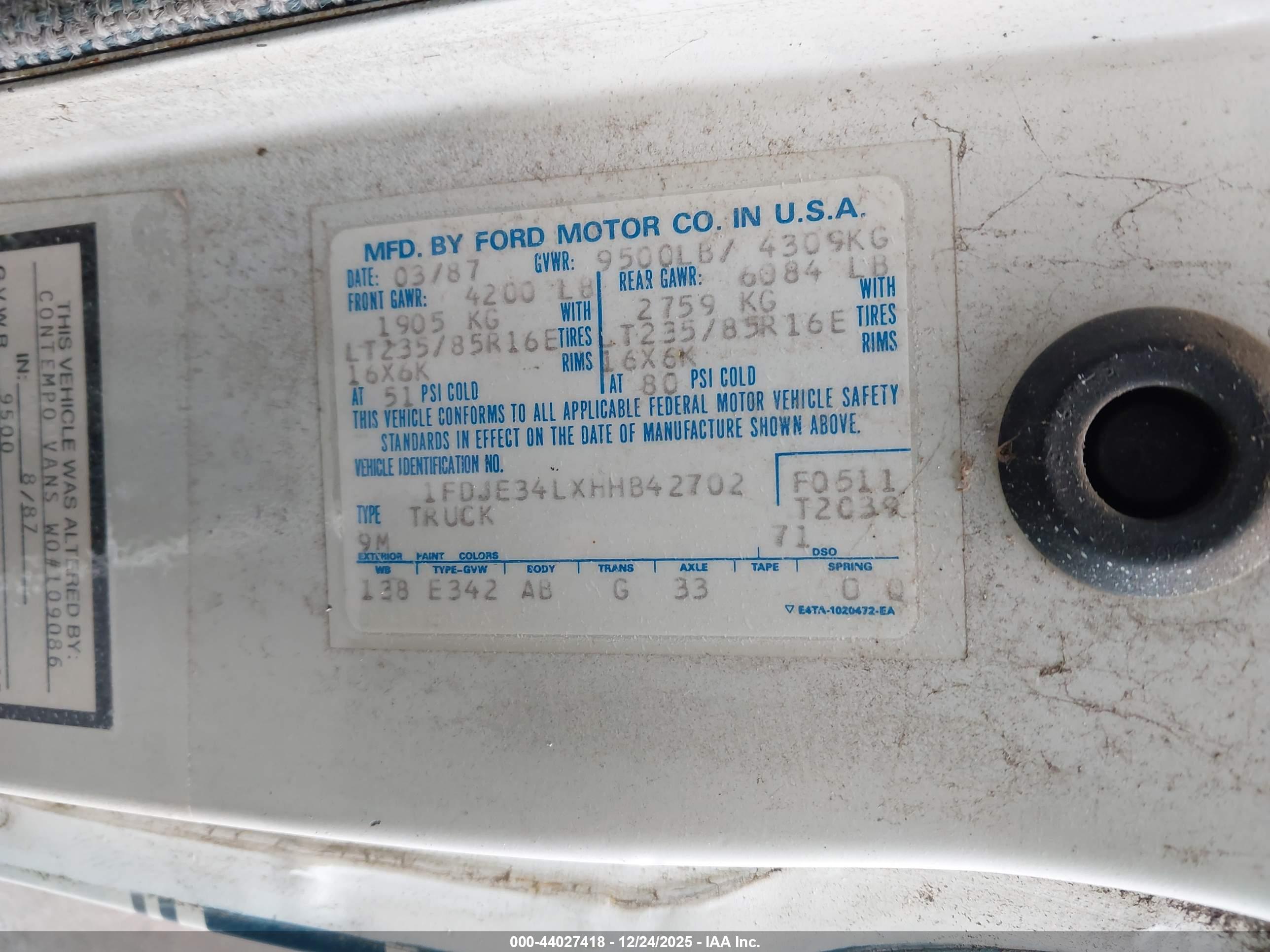 FORD ECONOLINE image 9