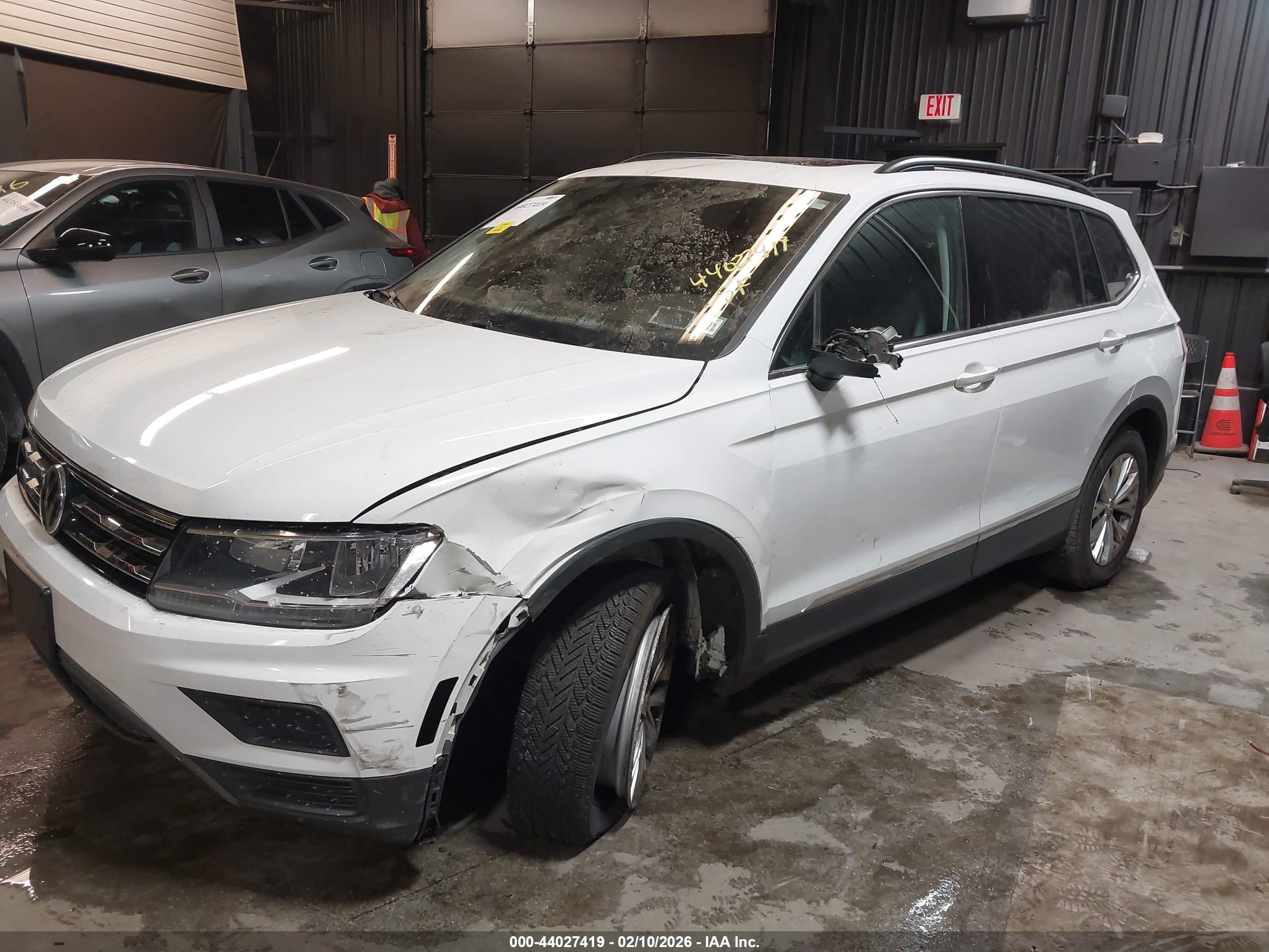 VOLKSWAGEN TIGUAN image 2
