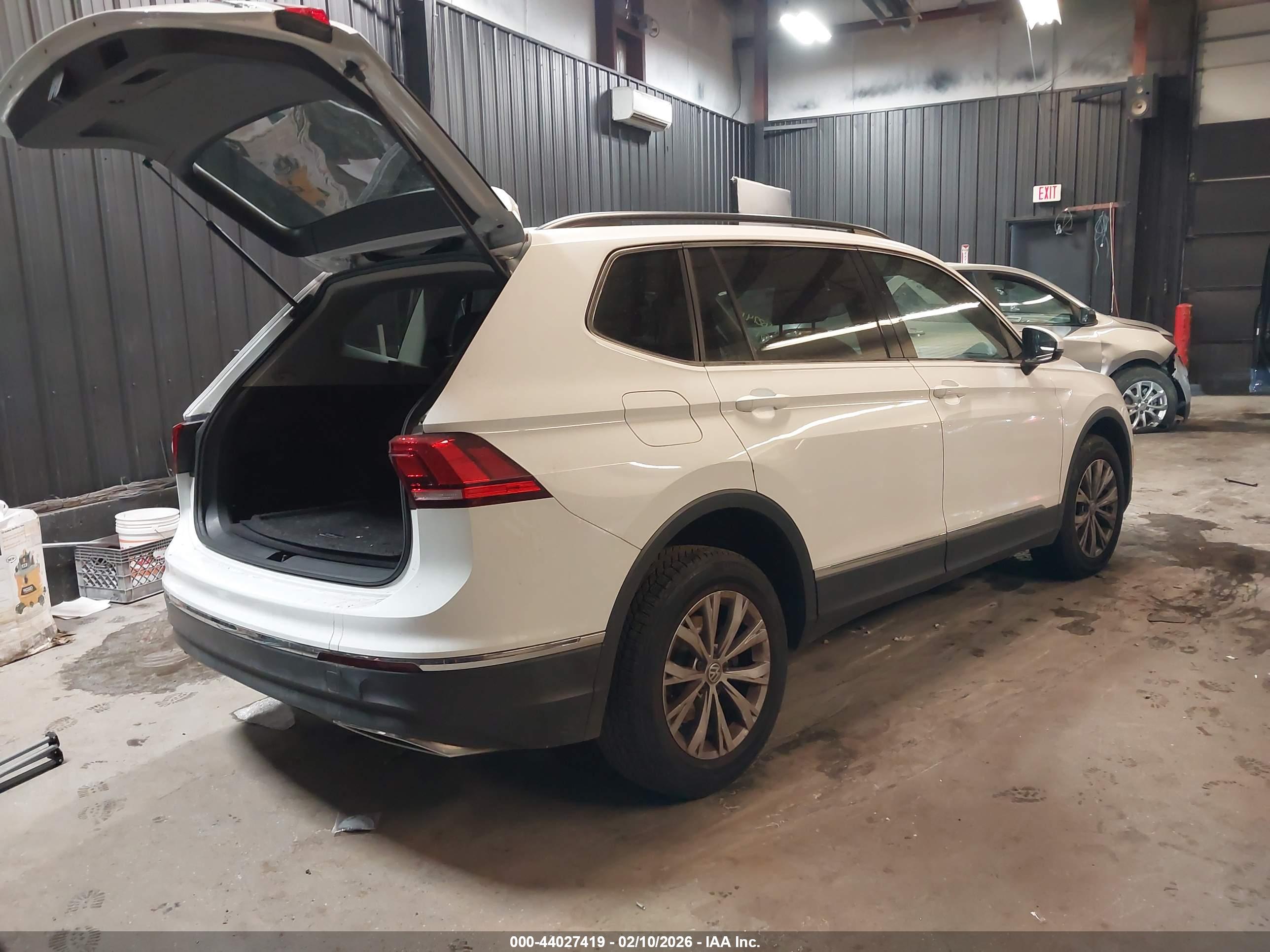 VOLKSWAGEN TIGUAN image 4