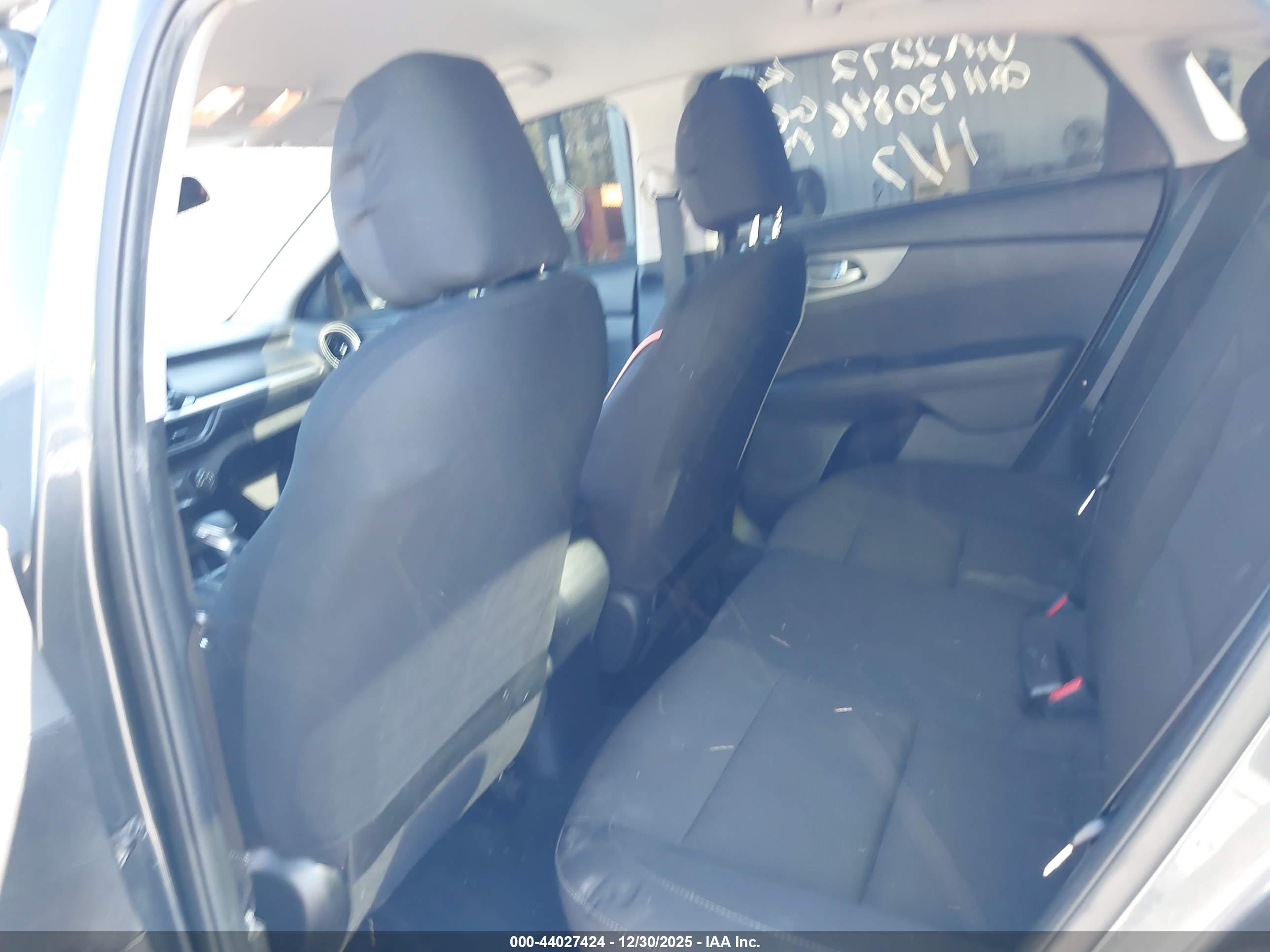 KIA FORTE image 8