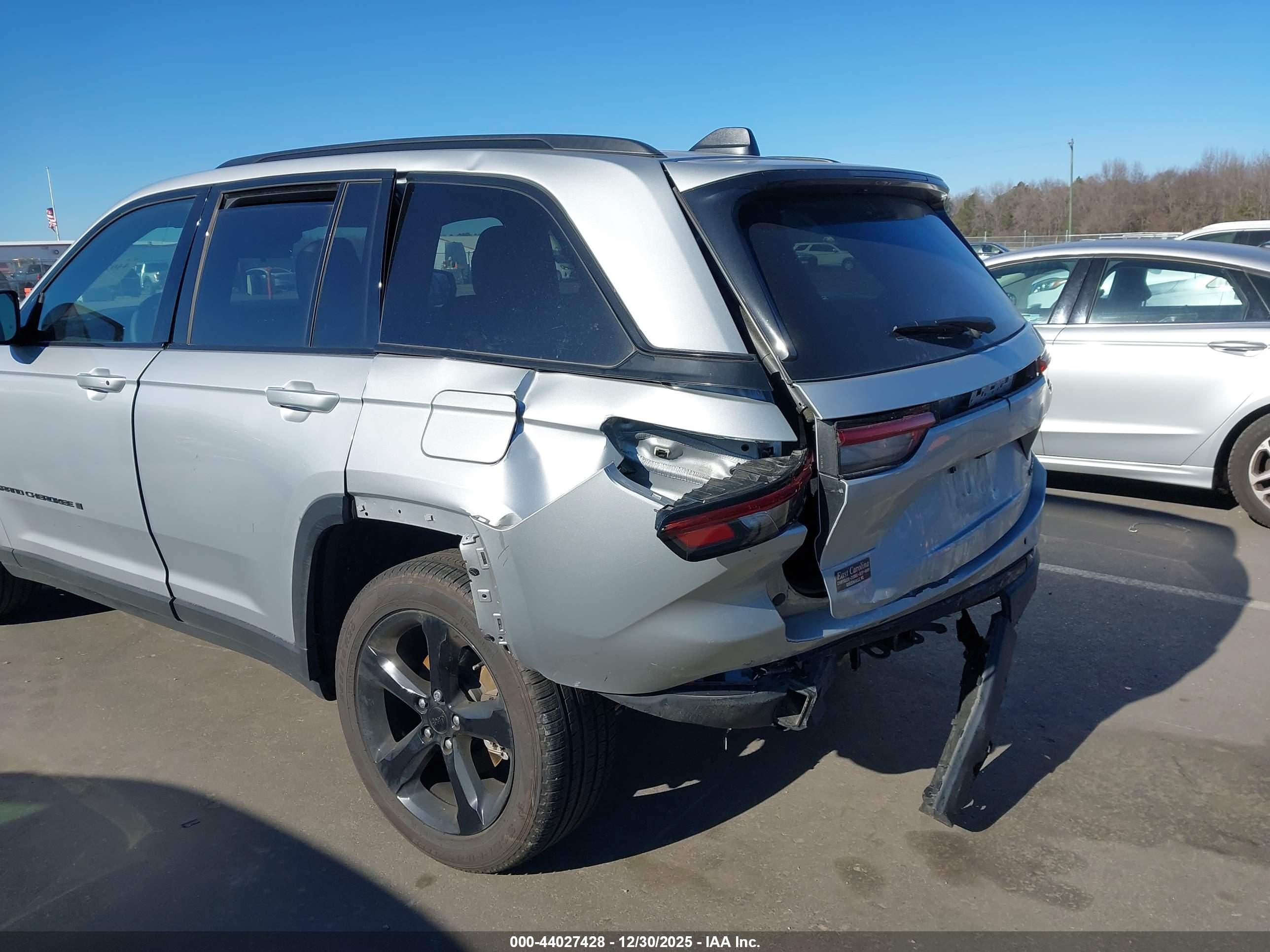 JEEP GRAND image 6