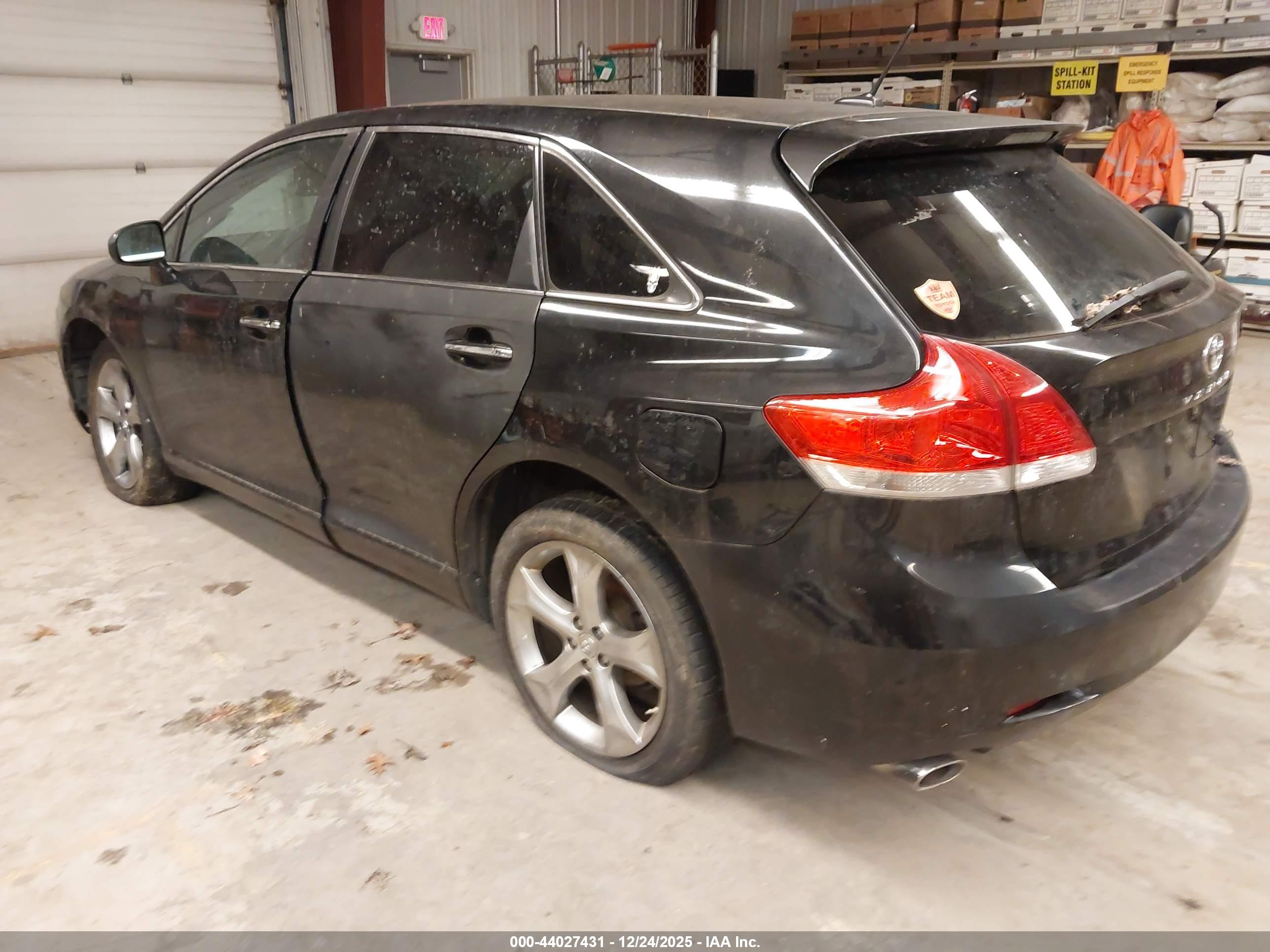TOYOTA VENZA image 3