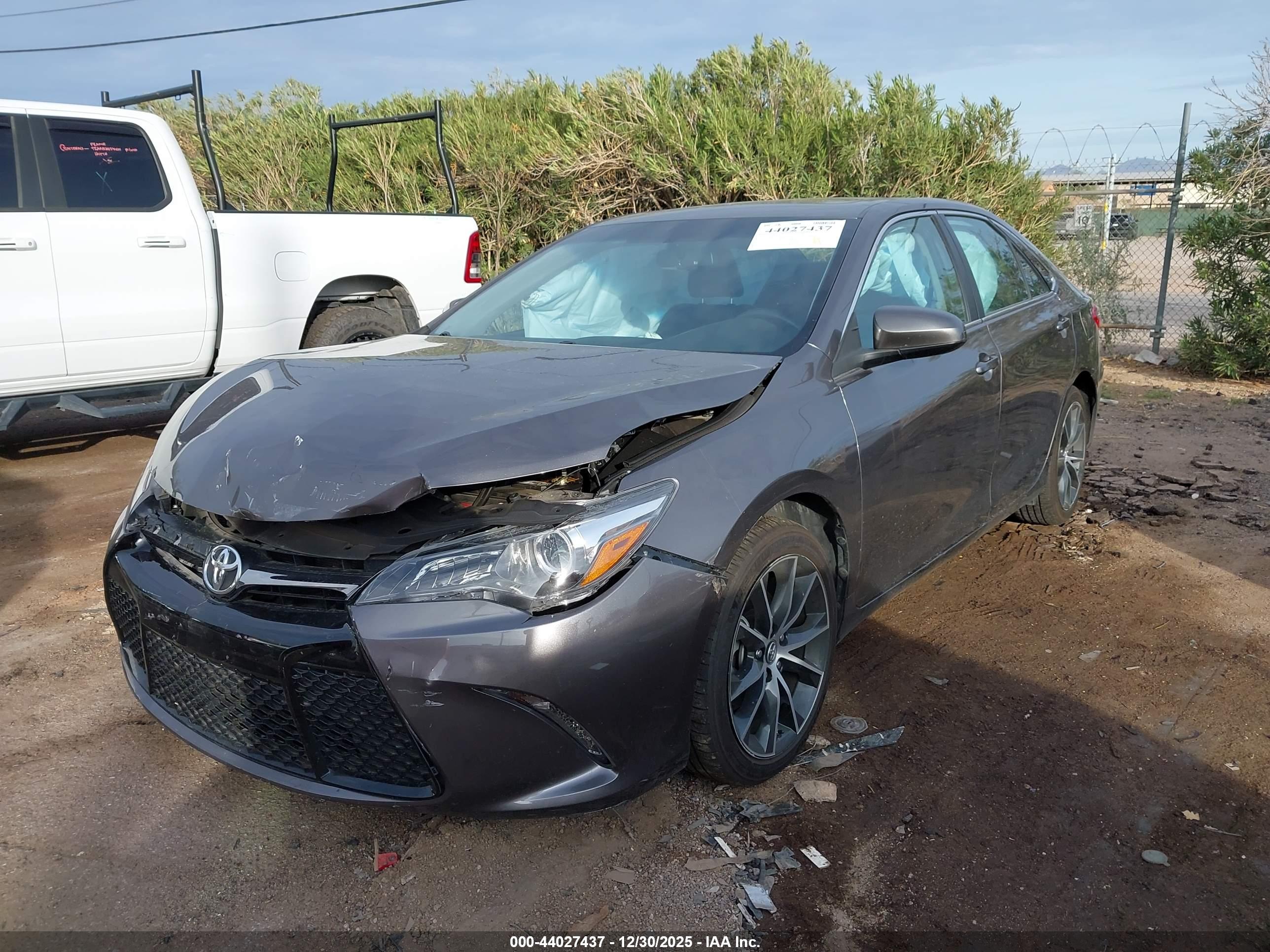 TOYOTA CAMRY image 6