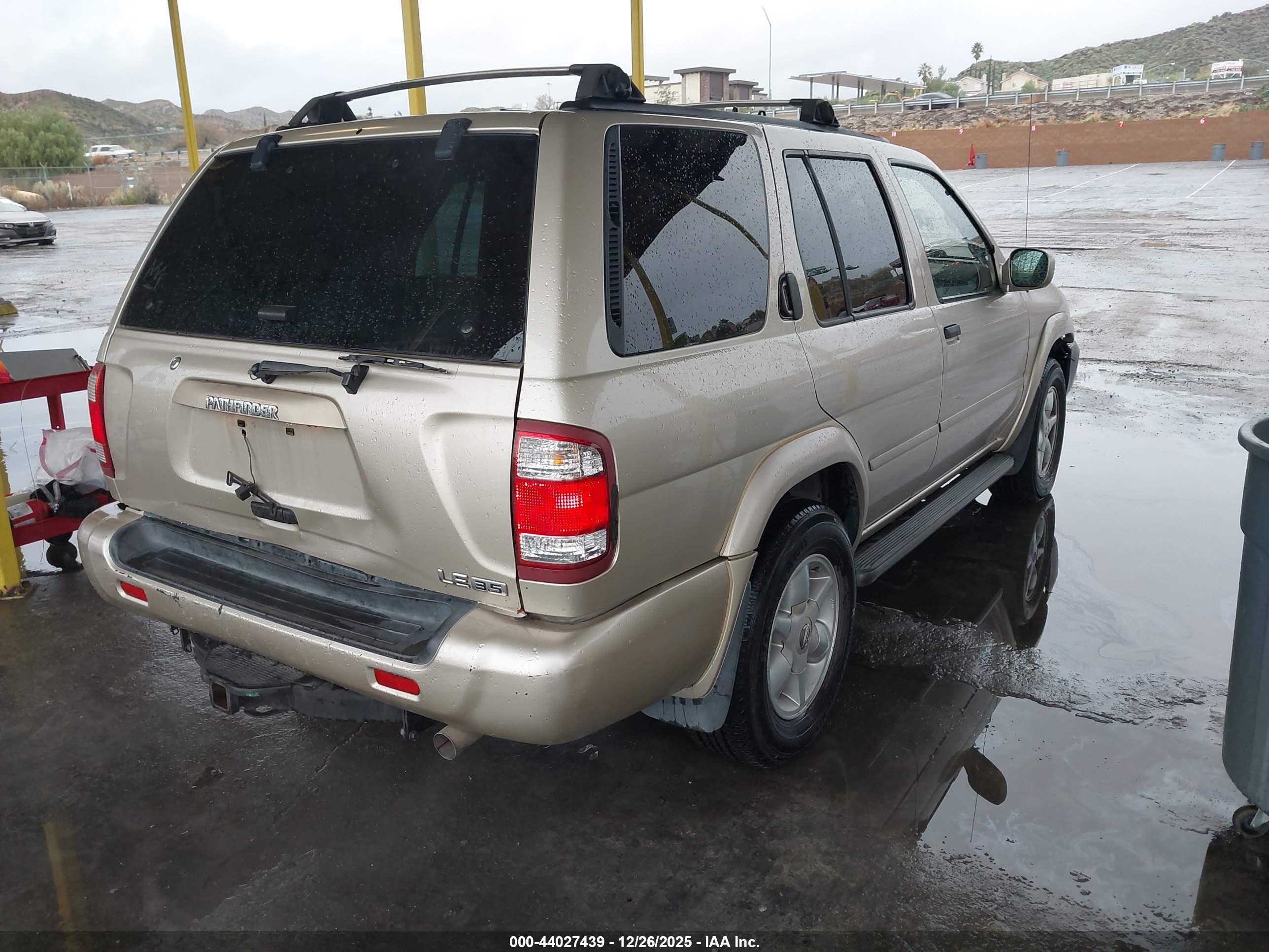 NISSAN PATHFINDER image 4