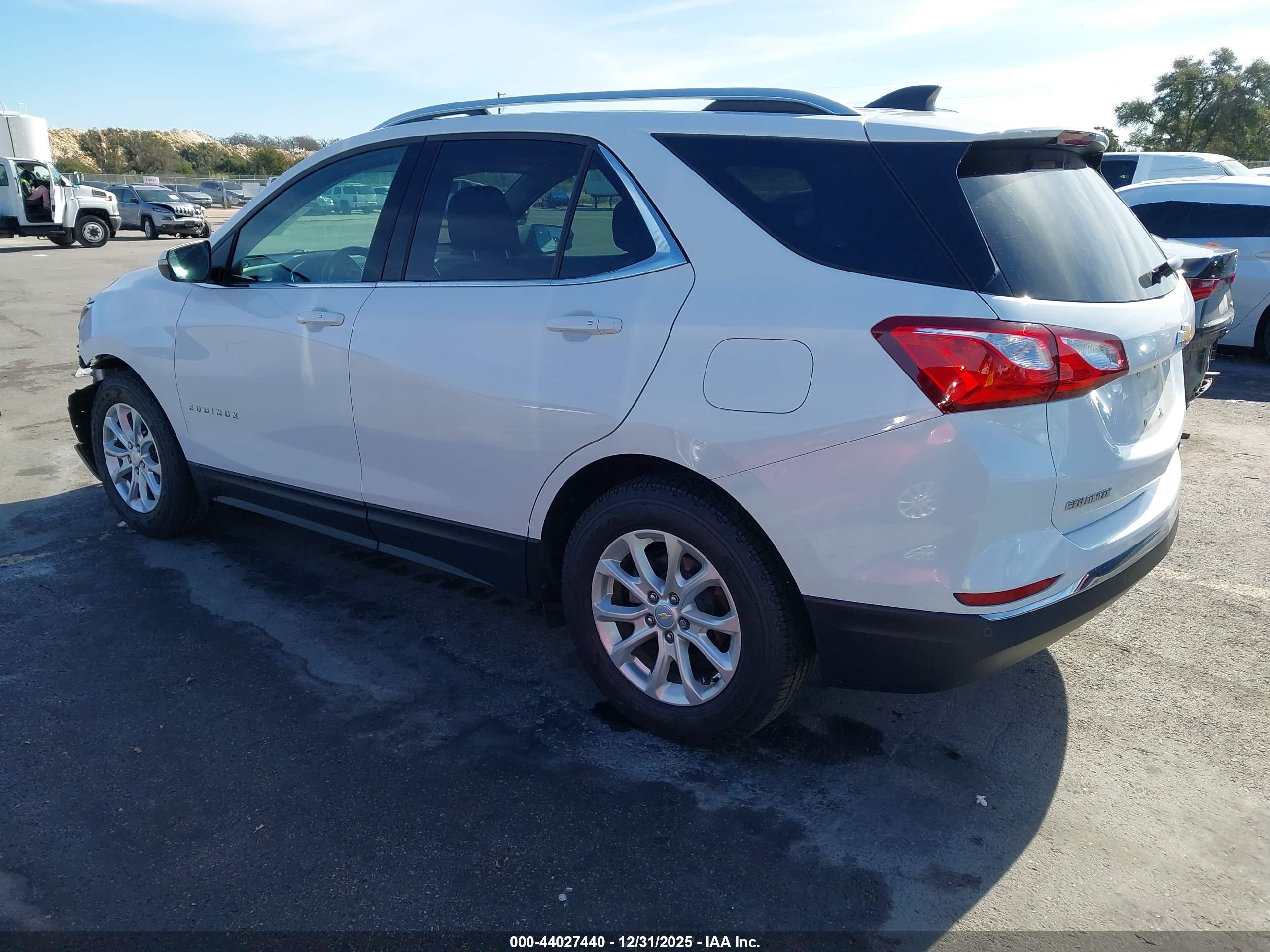 CHEVROLET EQUINOX image 3