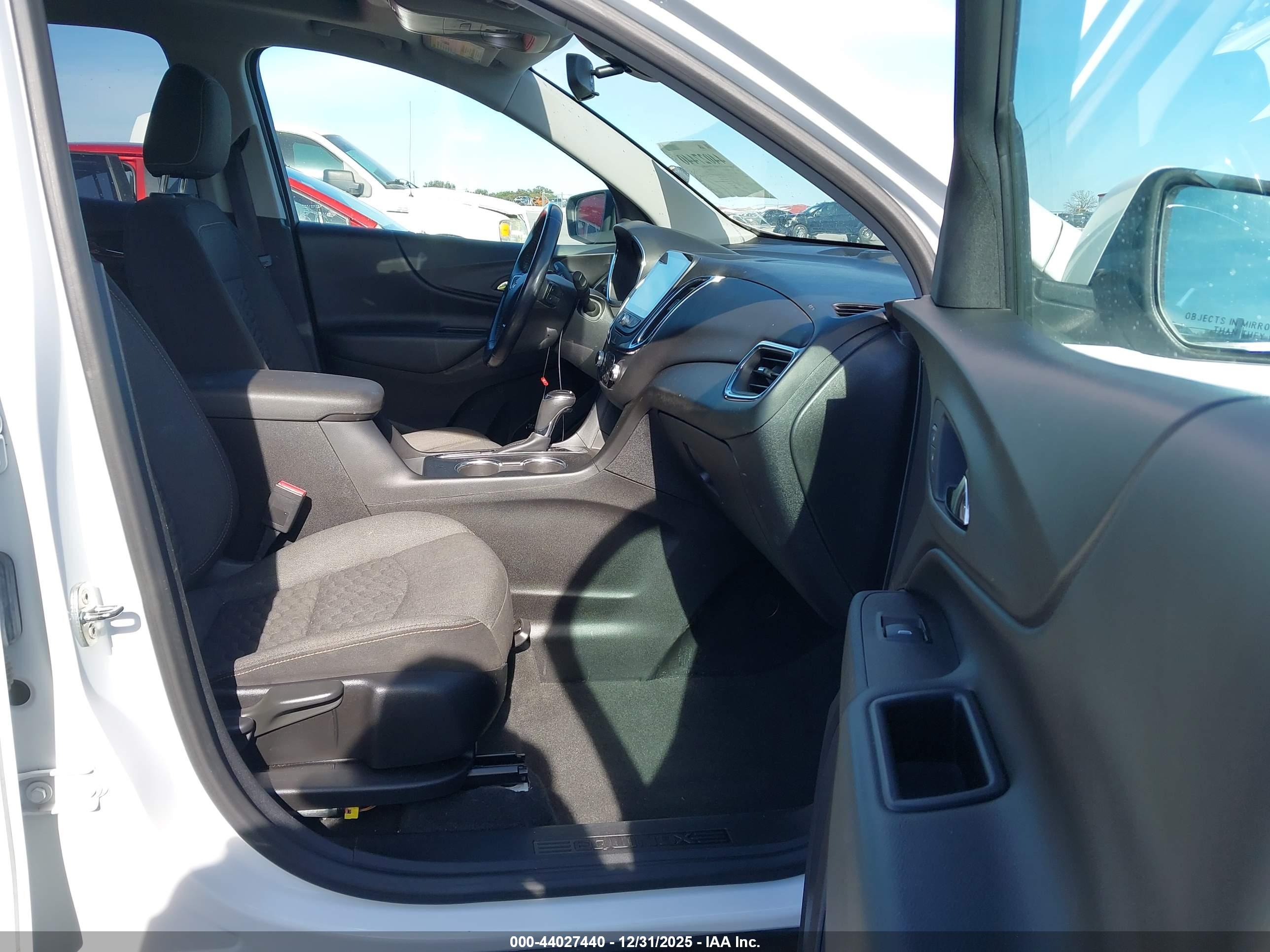 CHEVROLET EQUINOX image 5