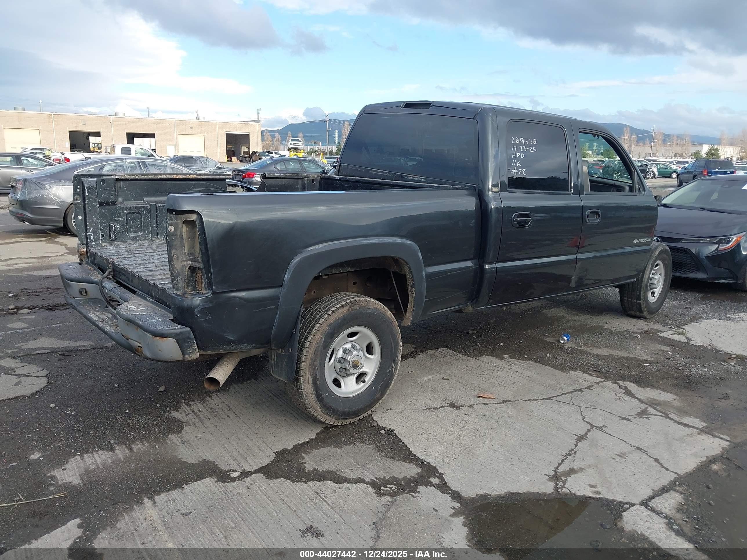 CHEVROLET SILVERADO image 4