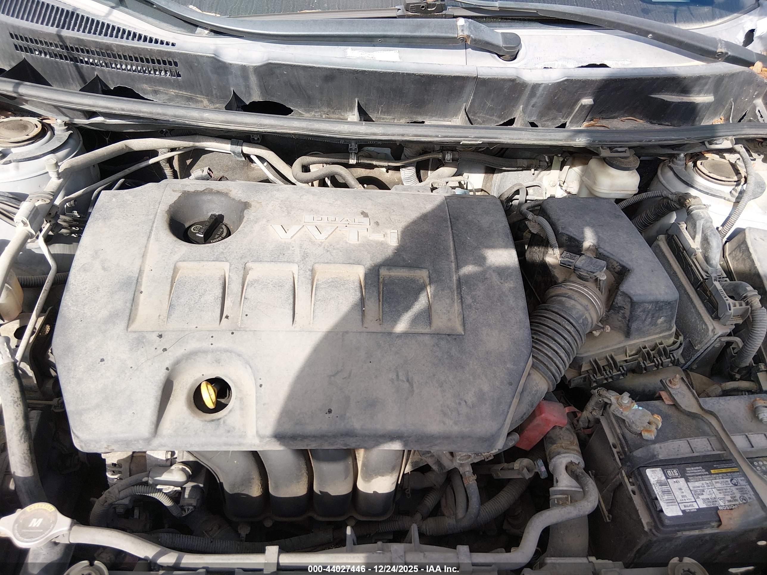 TOYOTA MATRIX image 10