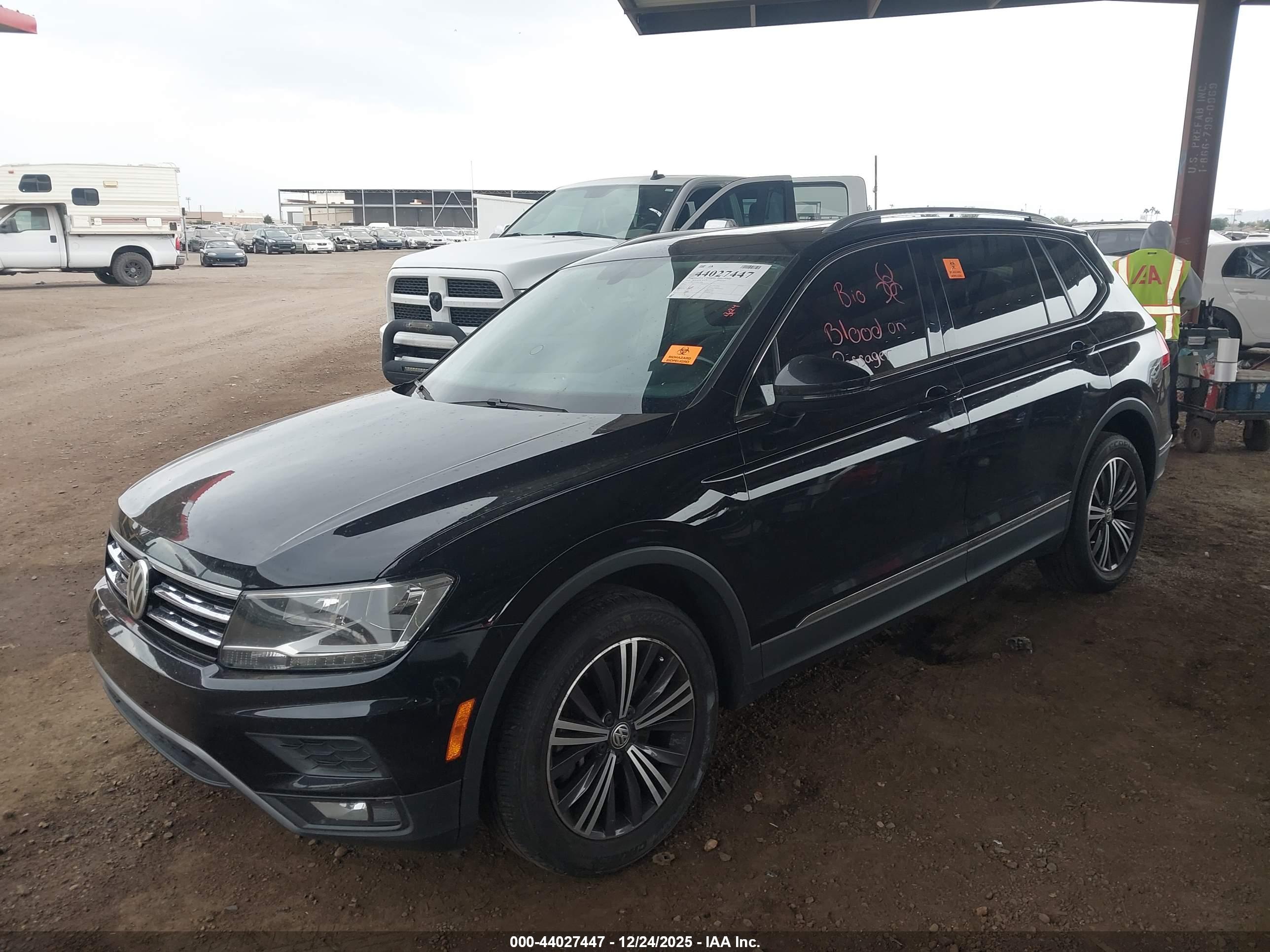 VOLKSWAGEN TIGUAN image 2