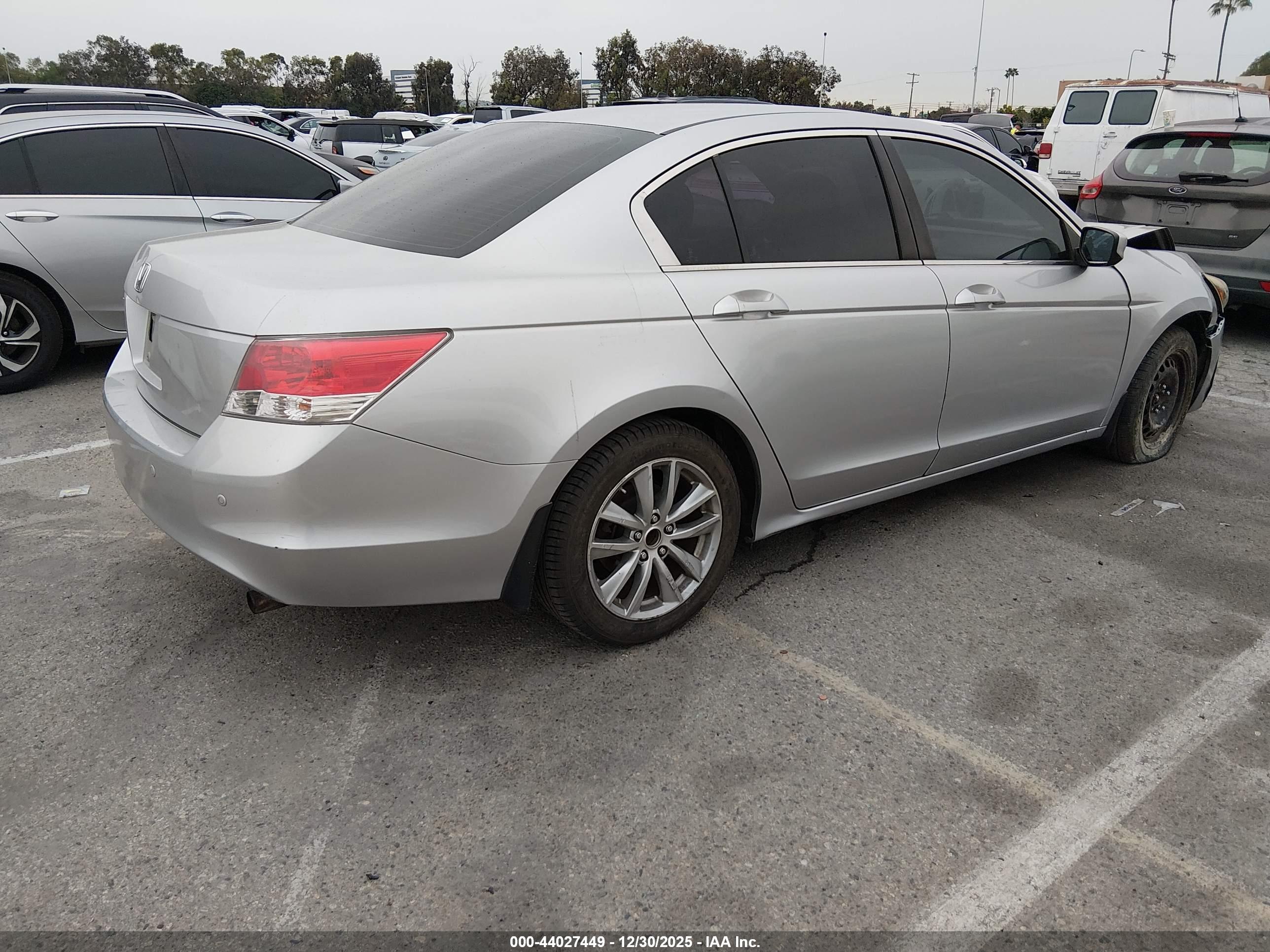 HONDA ACCORD image 4