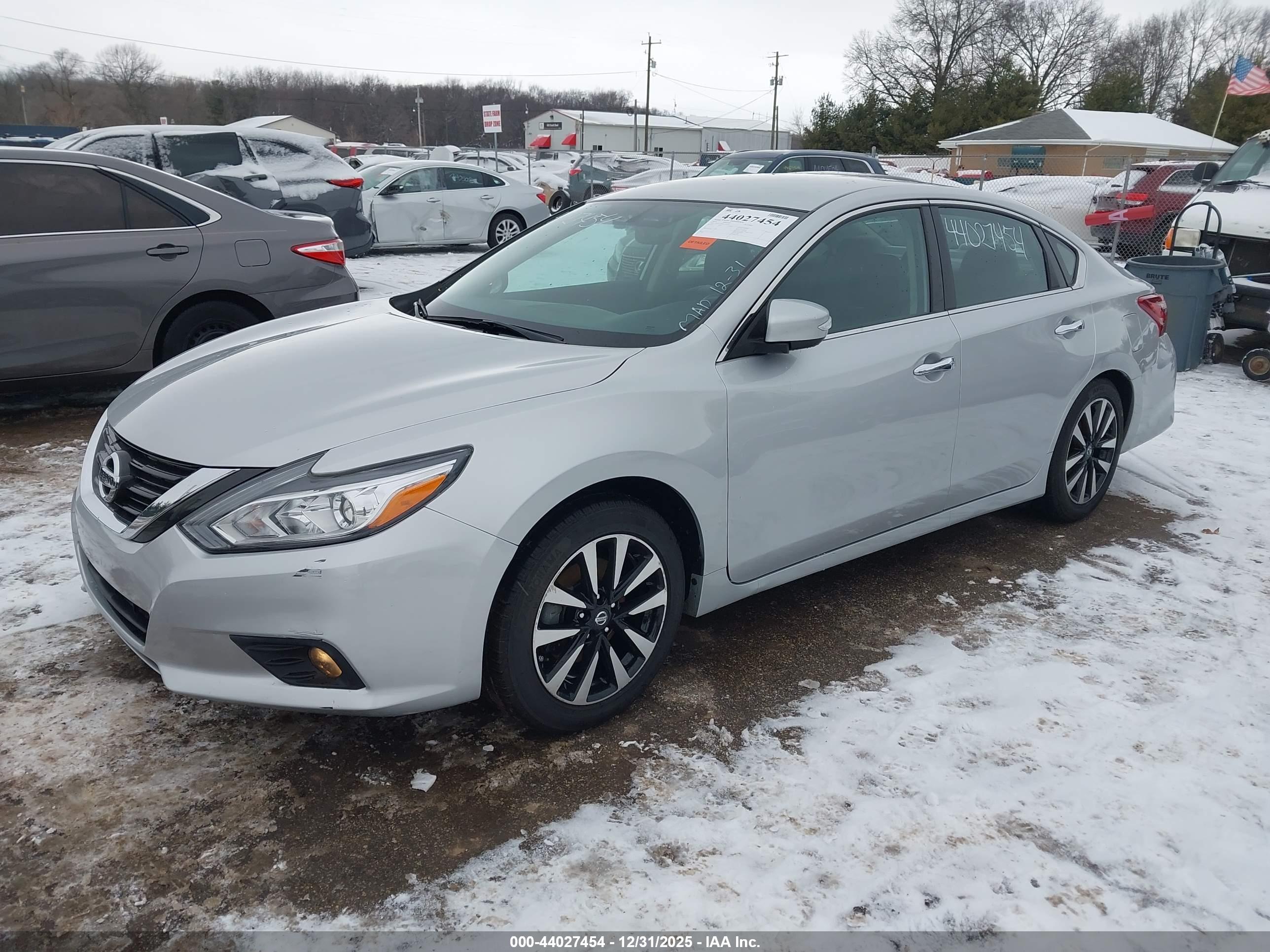 NISSAN ALTIMA image 2