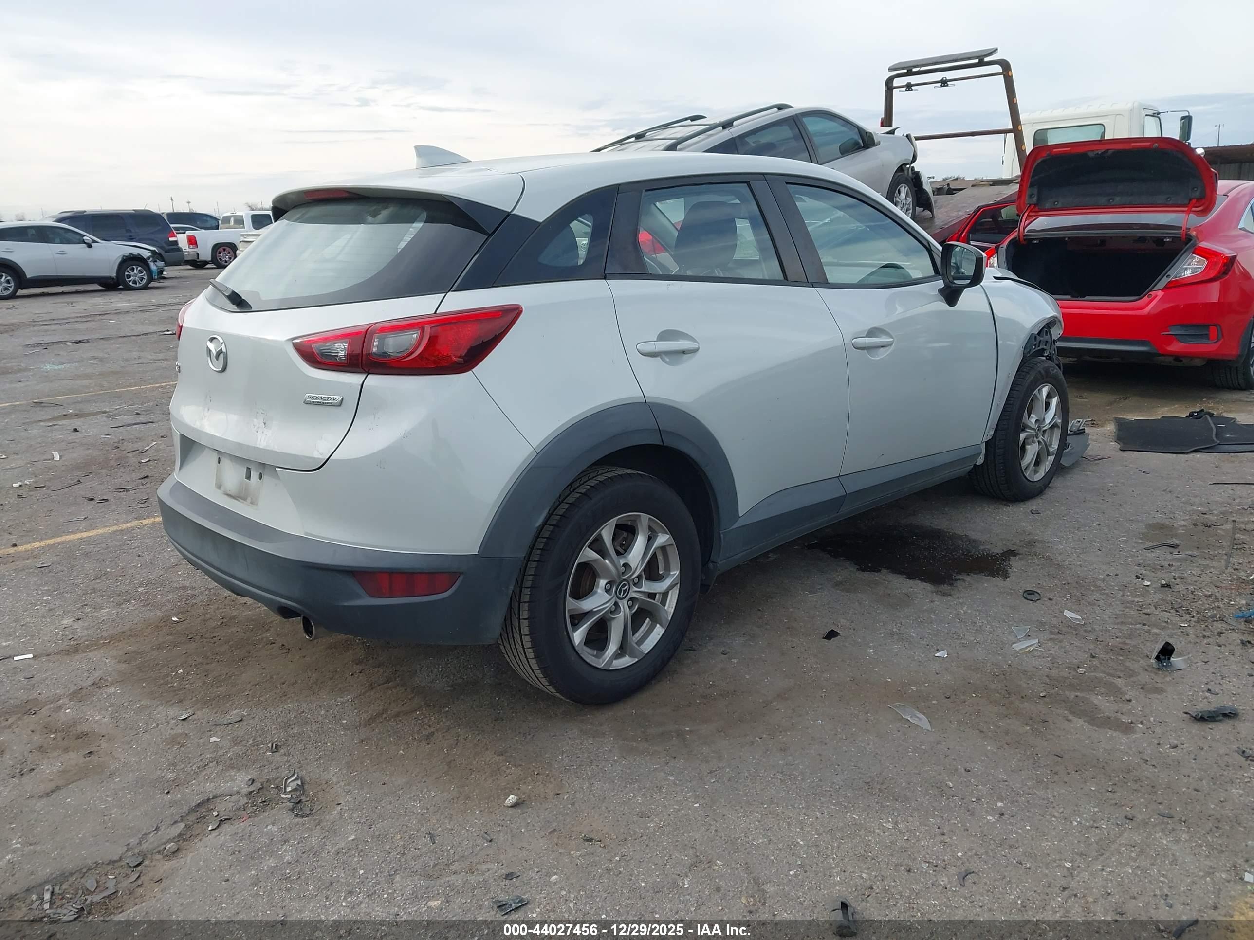 MAZDA CX-3 image 4