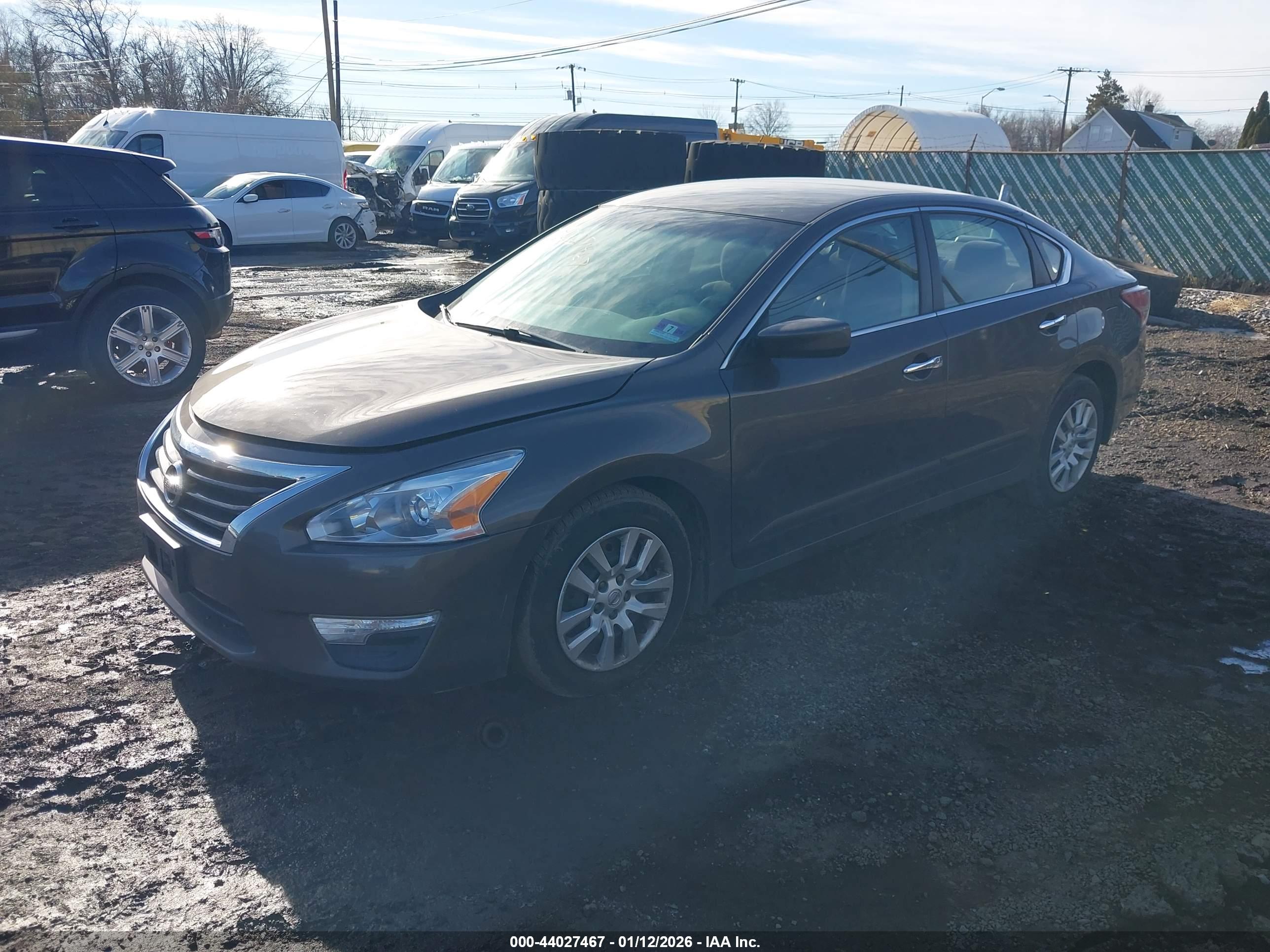 NISSAN ALTIMA image 2