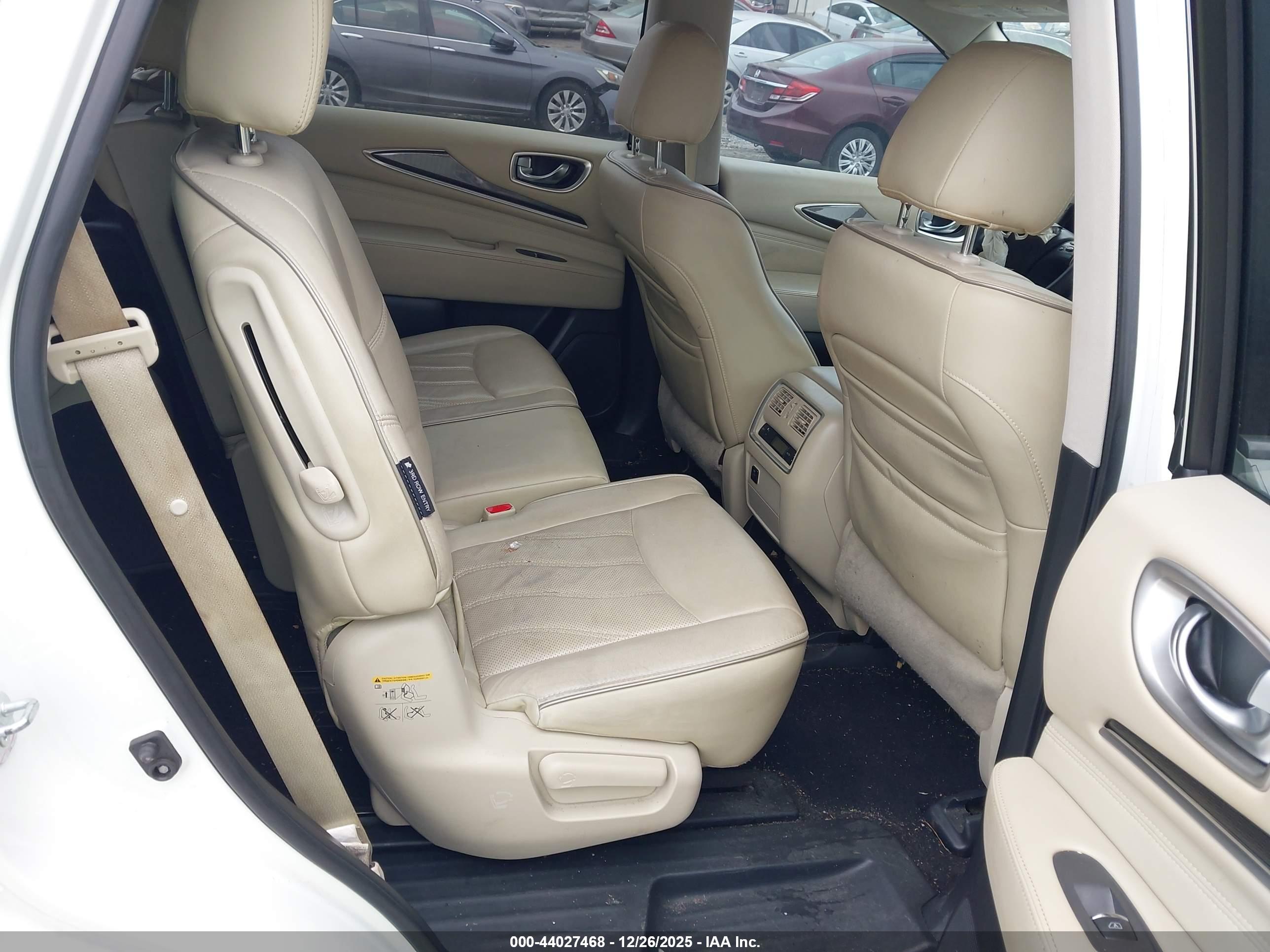 INFINITI QX60 image 8