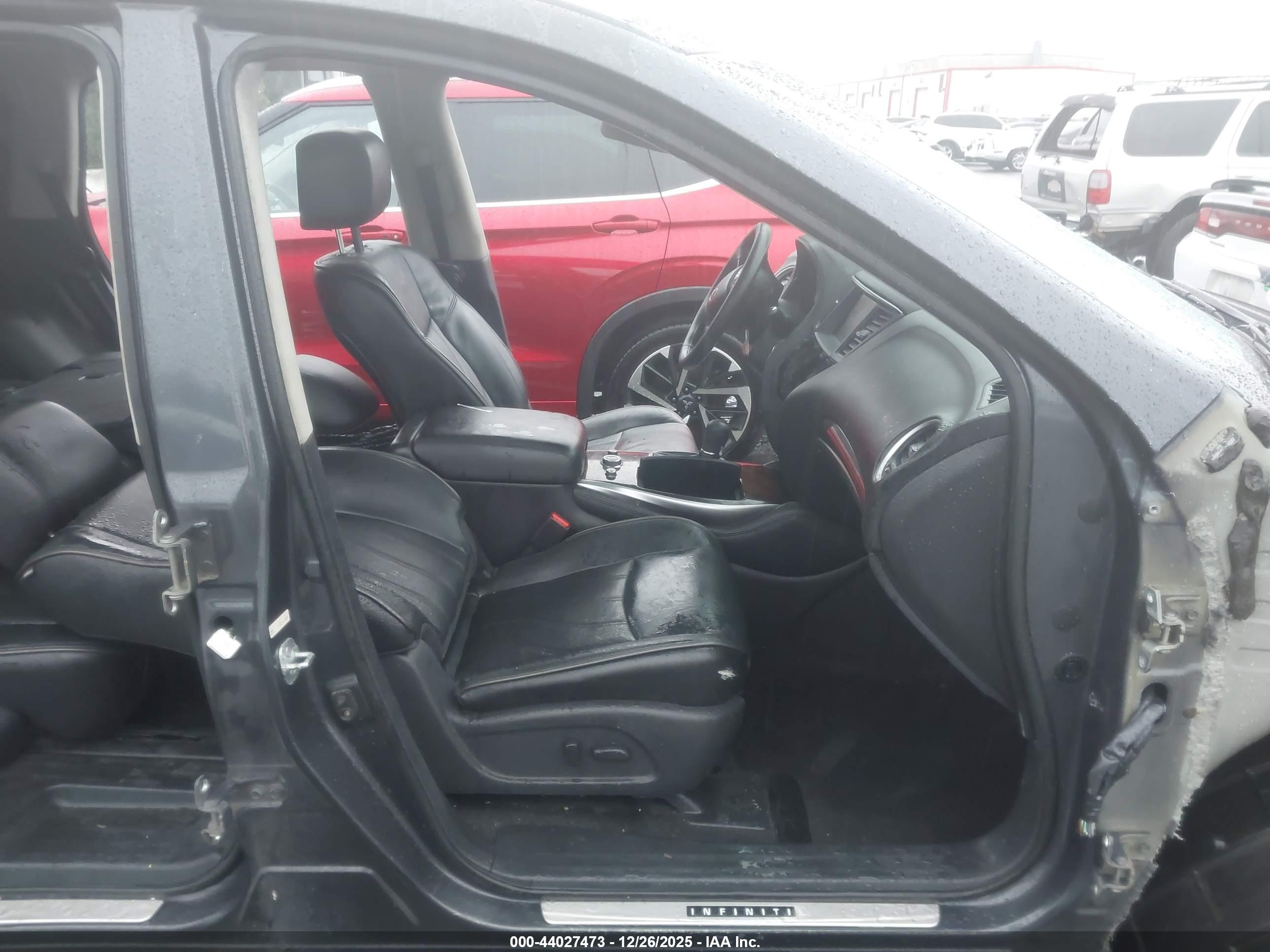 INFINITI JX35 image 5